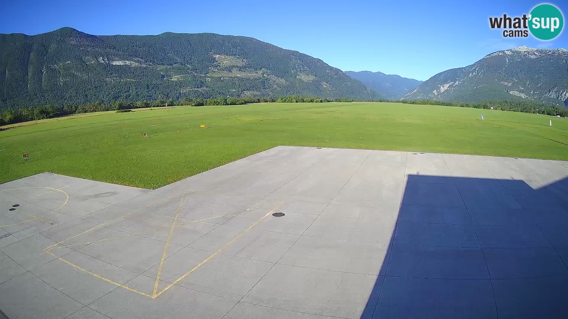 Bovec airport webcam – Skydive Bovec