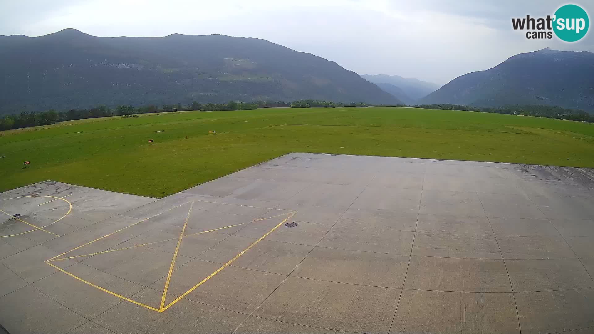 Webcam des Flughafens Bovec – Skydive Bovec