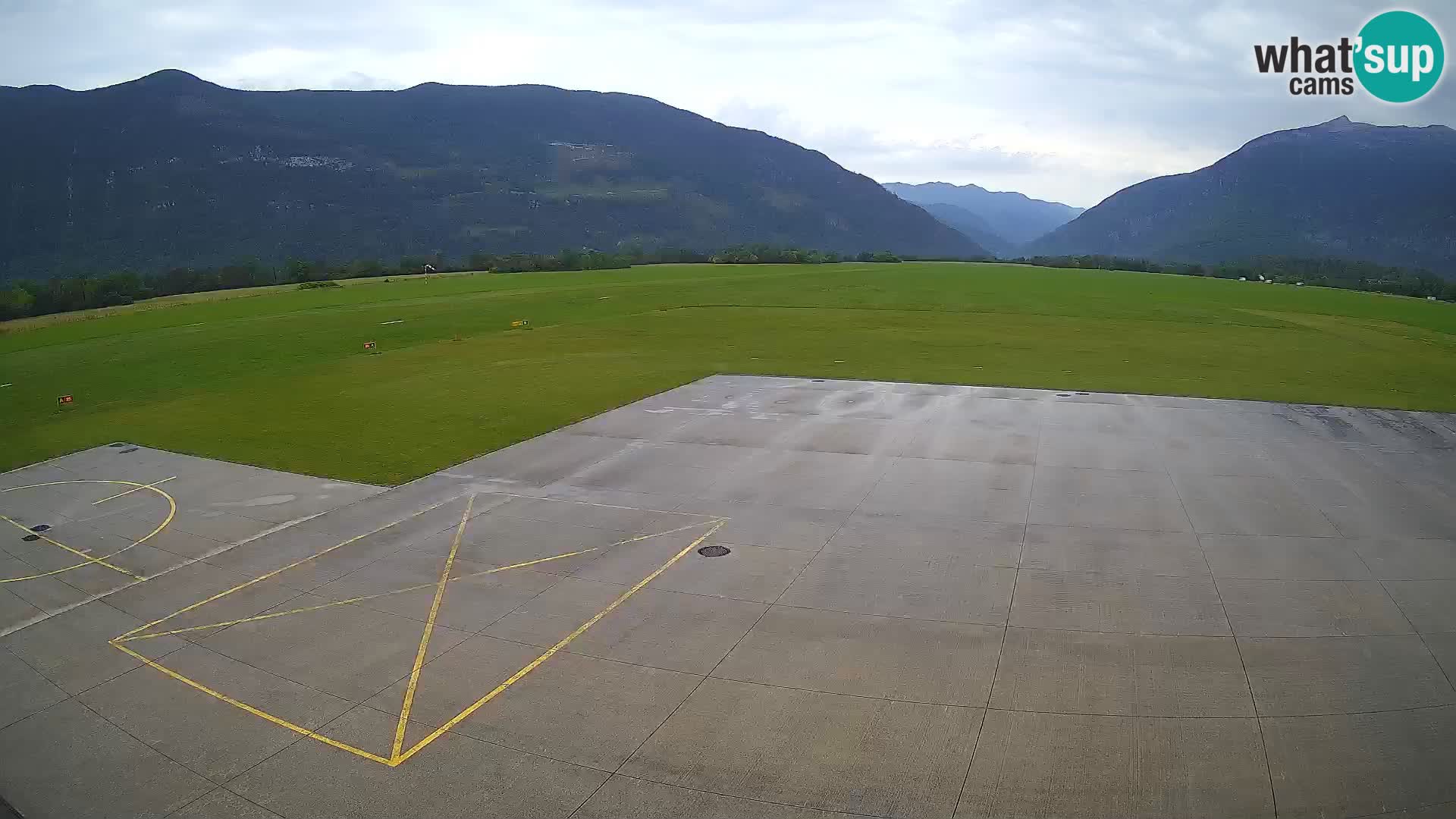 Webcam des Flughafens Bovec – Skydive Bovec