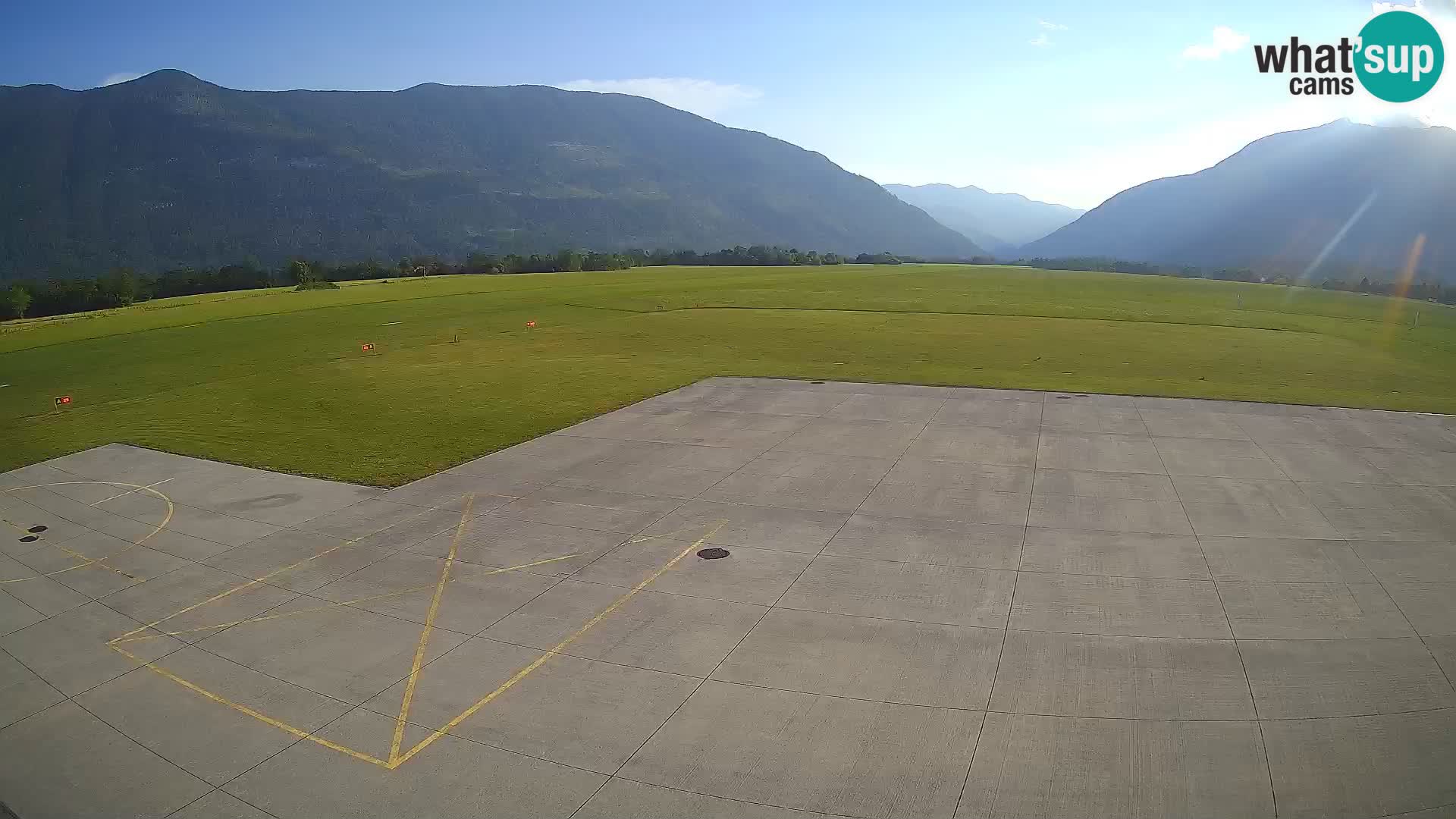 Cámara web del aeropuerto de Bovec – Skydive Bovec