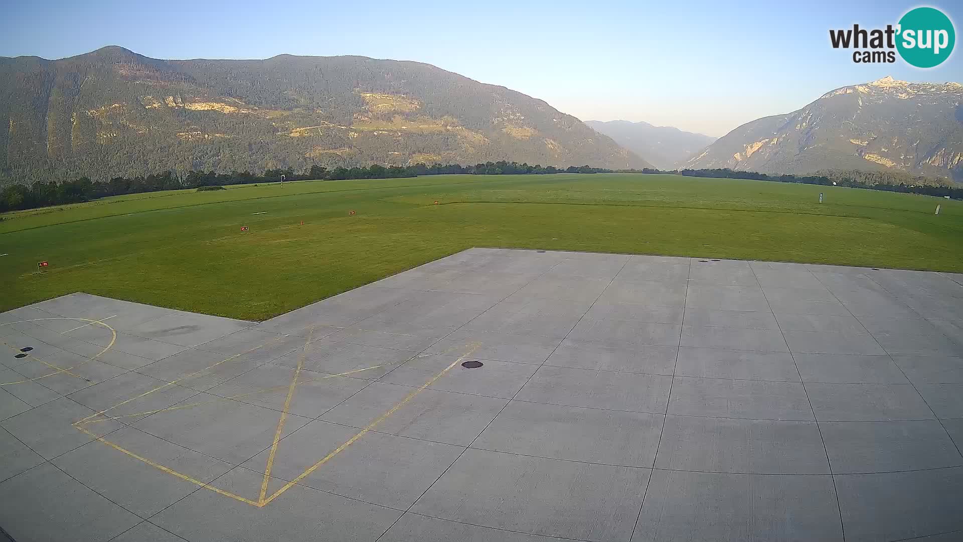 Bovec airport webcam – Skydive Bovec