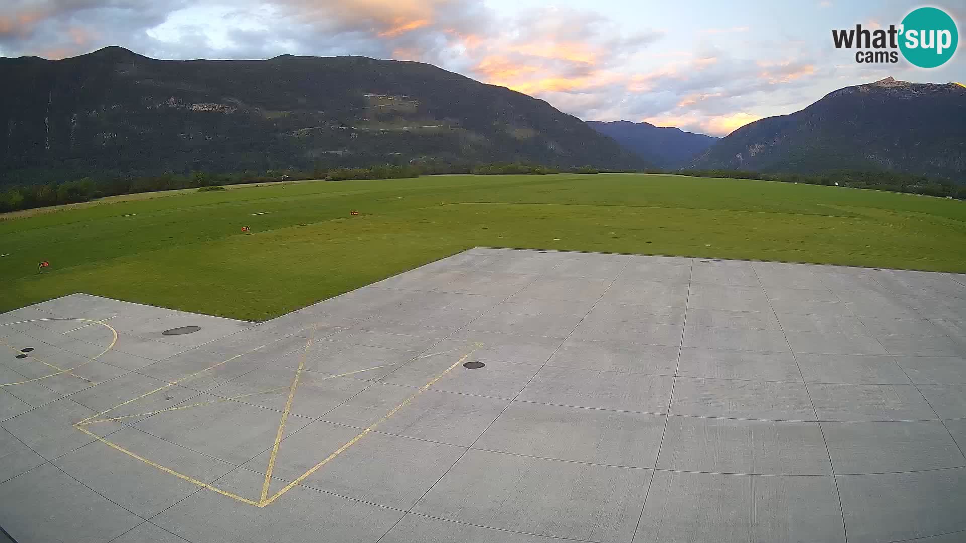 Webcam des Flughafens Bovec – Skydive Bovec