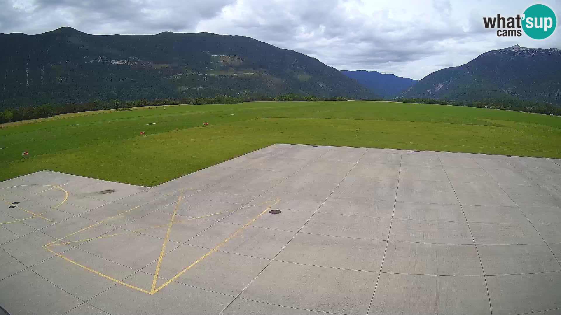 Web kamera zračne luke Bovec – Skydive Bovec