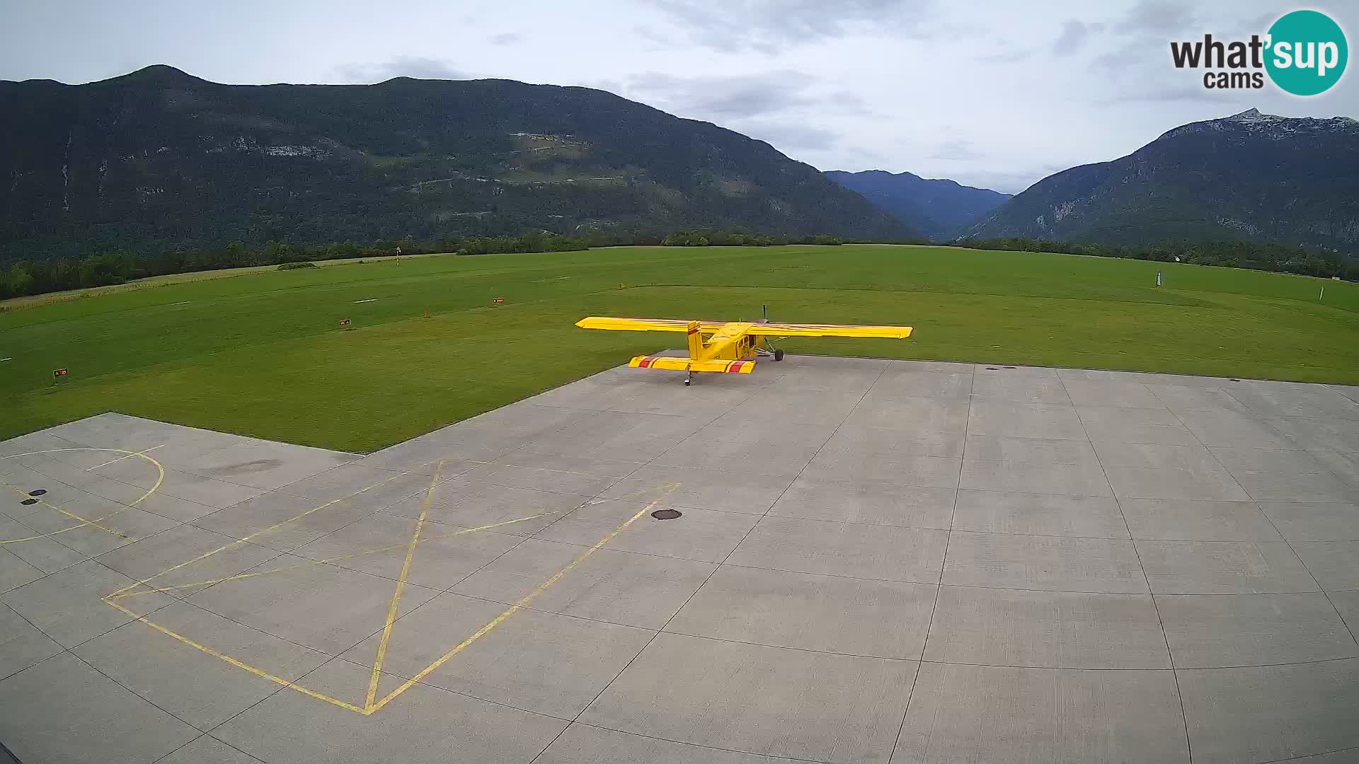 Web kamera zračne luke Bovec – Skydive Bovec