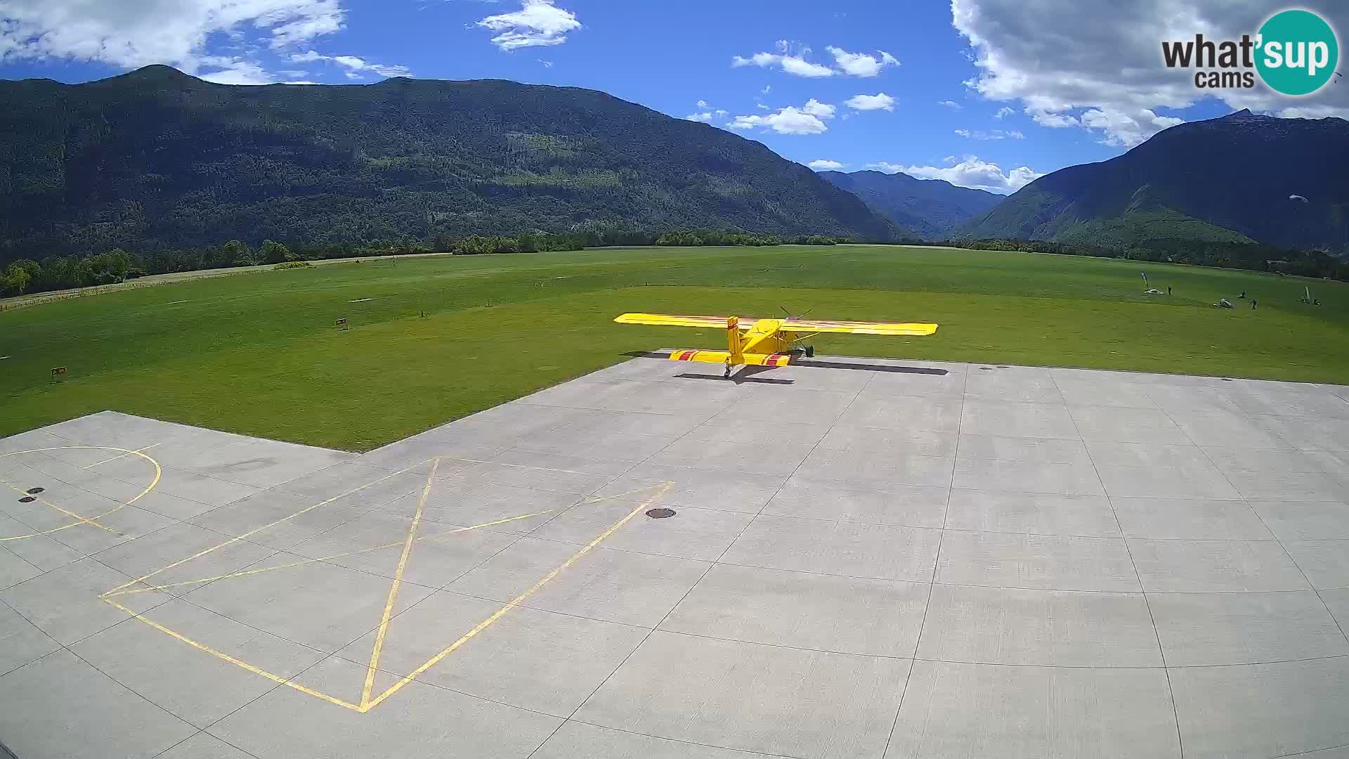 Web kamera zračne luke Bovec – Skydive Bovec