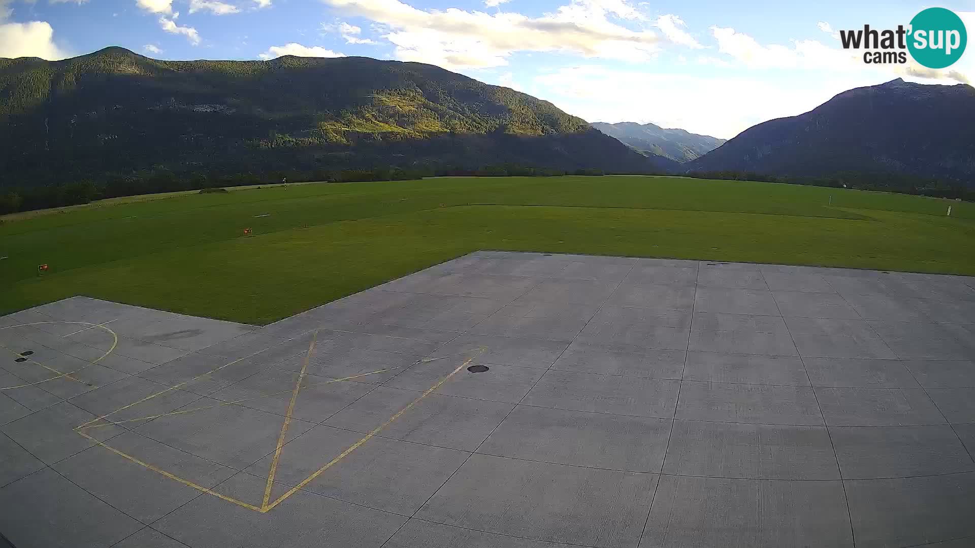 Cámara web del aeropuerto de Bovec – Skydive Bovec