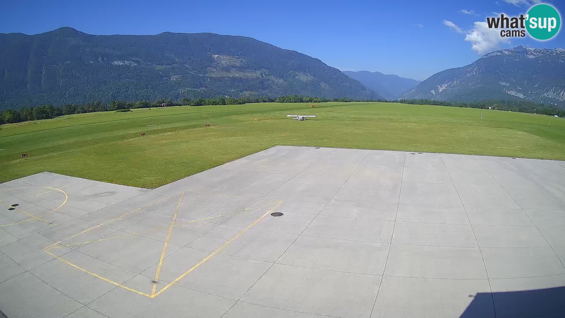 Bovec airport webcam – Skydive Bovec