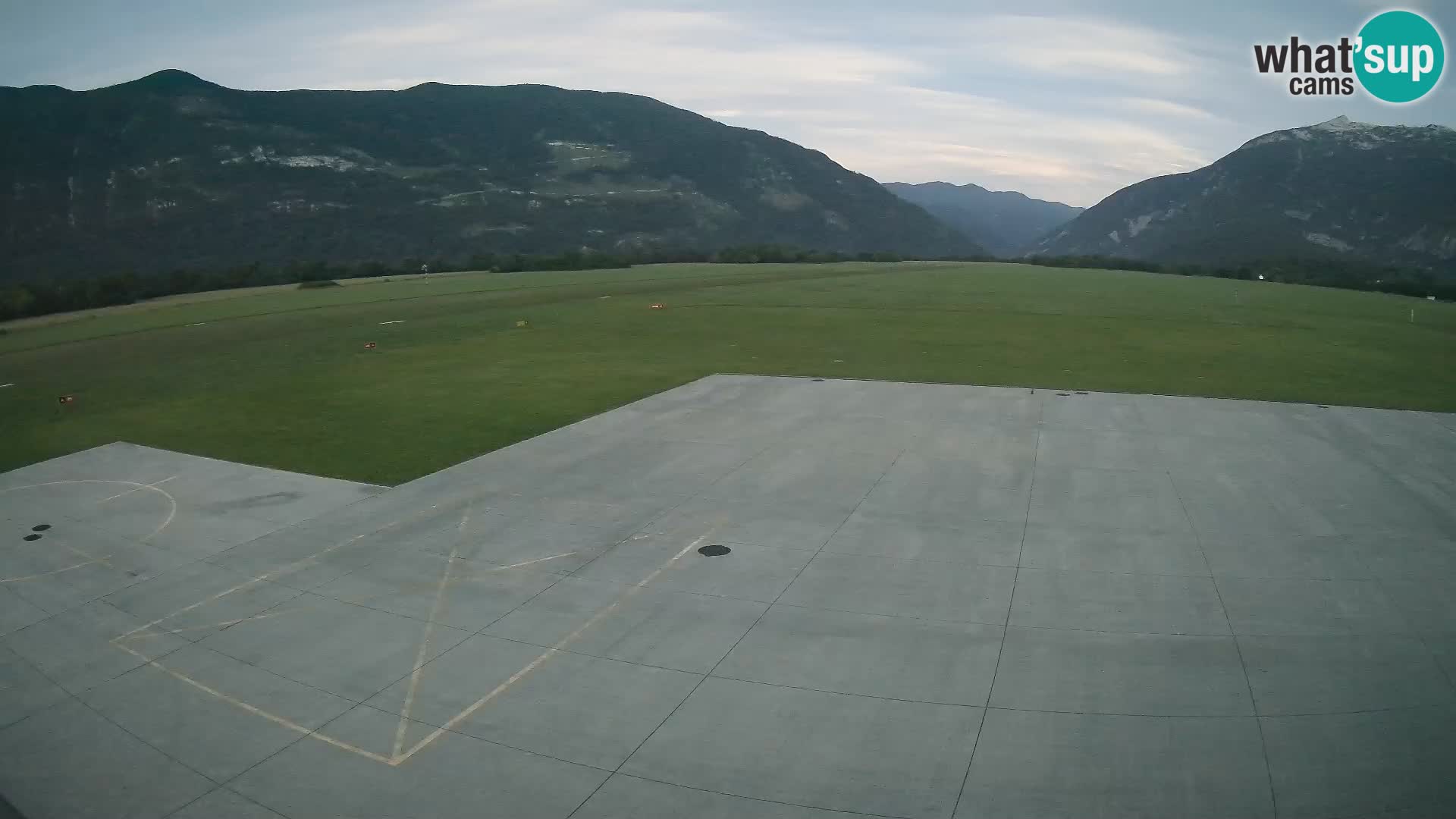 Webcam des Flughafens Bovec – Skydive Bovec