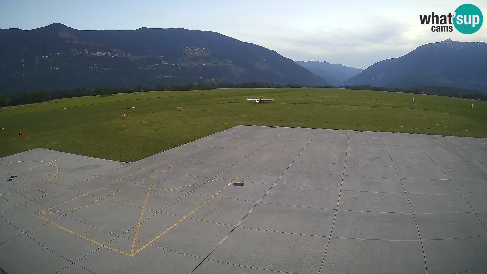 Webcam des Flughafens Bovec – Skydive Bovec