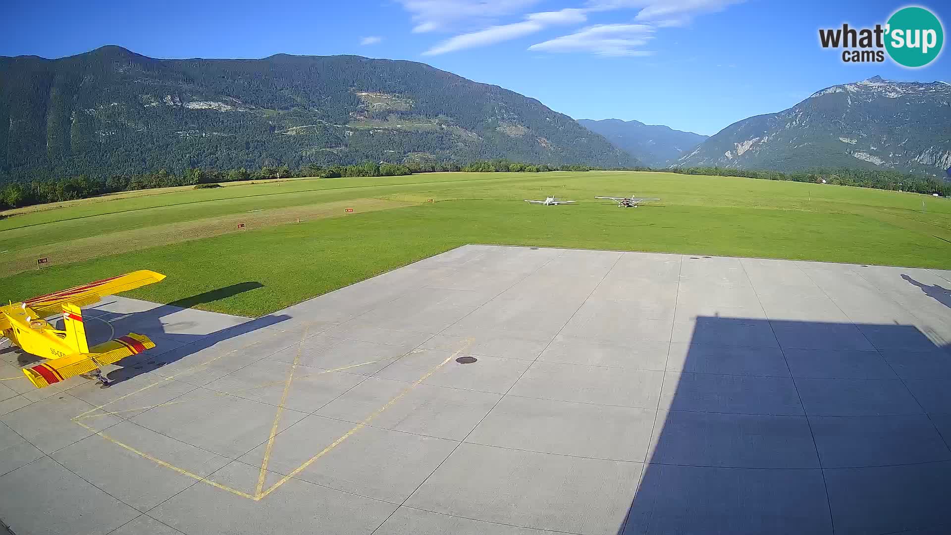 Web kamera zračne luke Bovec – Skydive Bovec