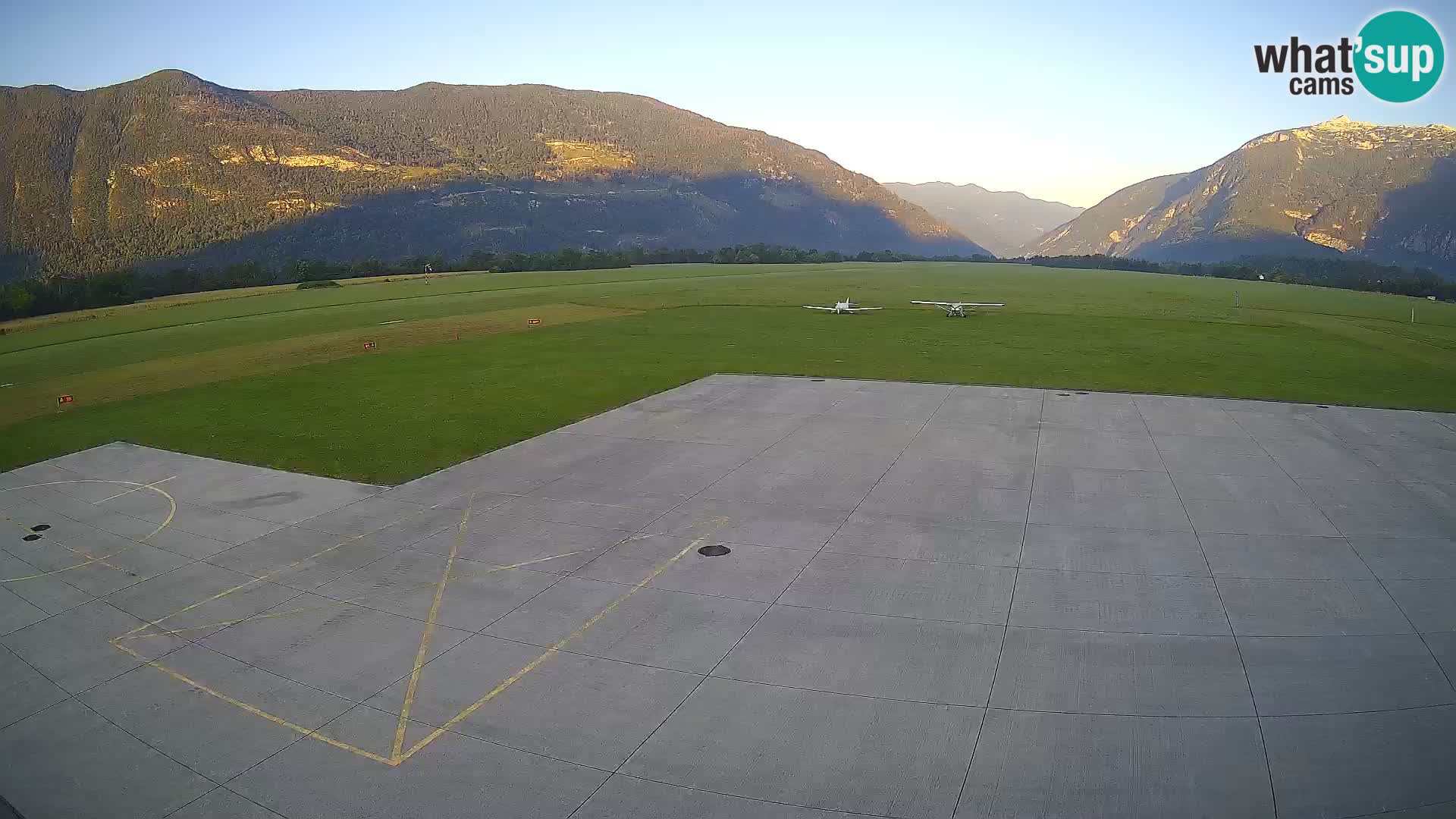 Bovec airport webcam – Skydive Bovec