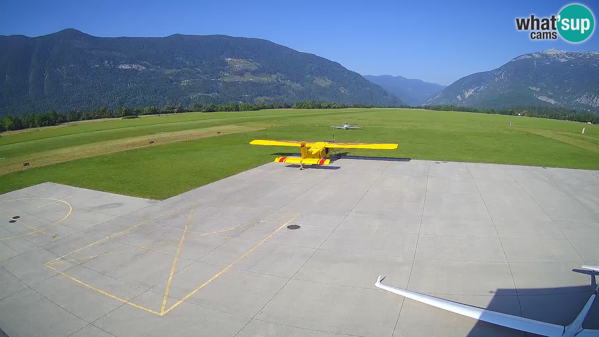 Bovec airport webcam – Skydive Bovec
