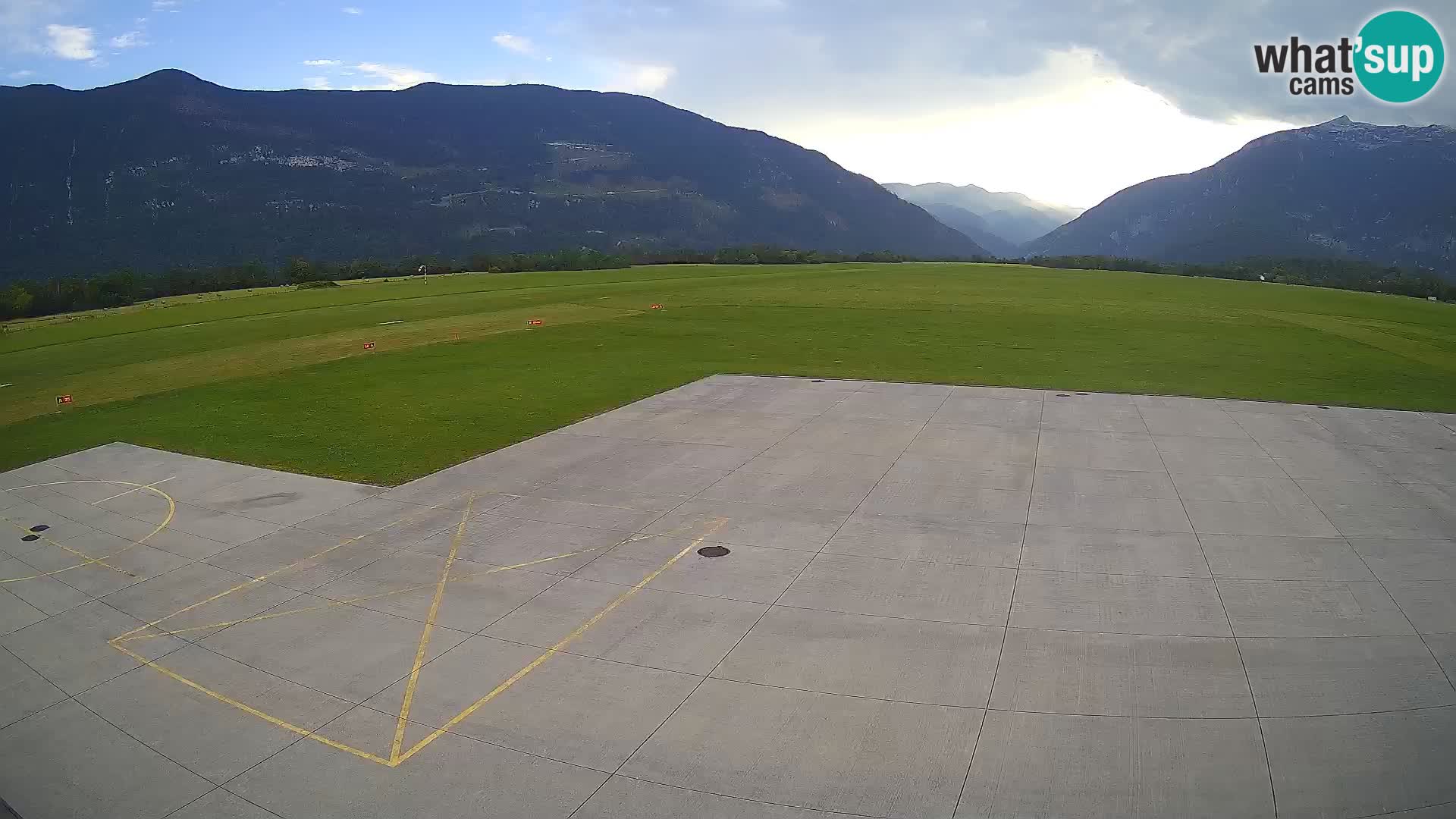 Webcam des Flughafens Bovec – Skydive Bovec