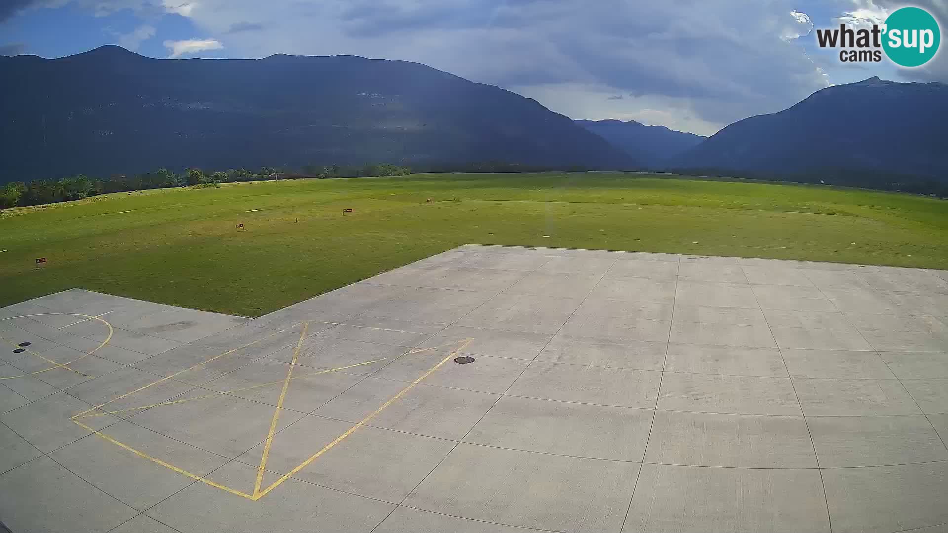 Cámara web del aeropuerto de Bovec – Skydive Bovec