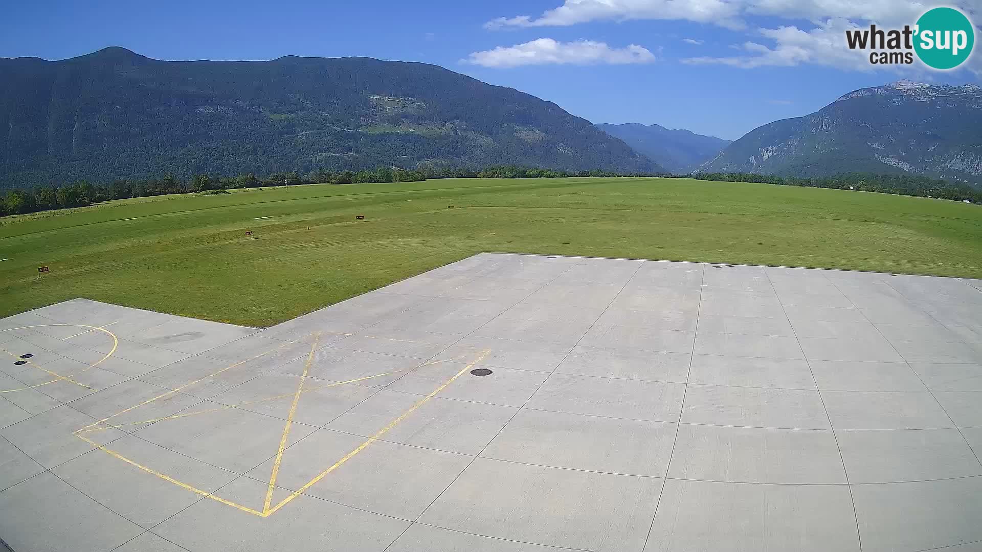 Web kamera zračne luke Bovec – Skydive Bovec