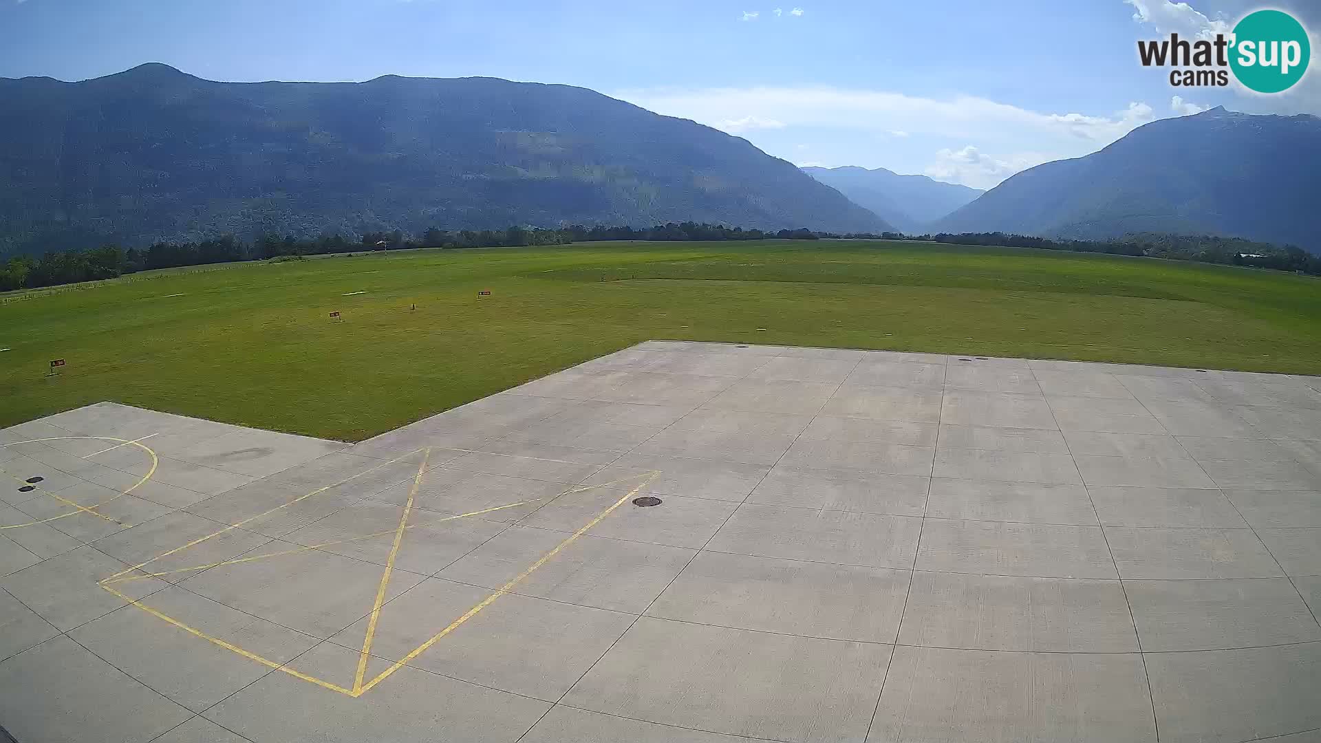 Bovec airport webcam – Skydive Bovec