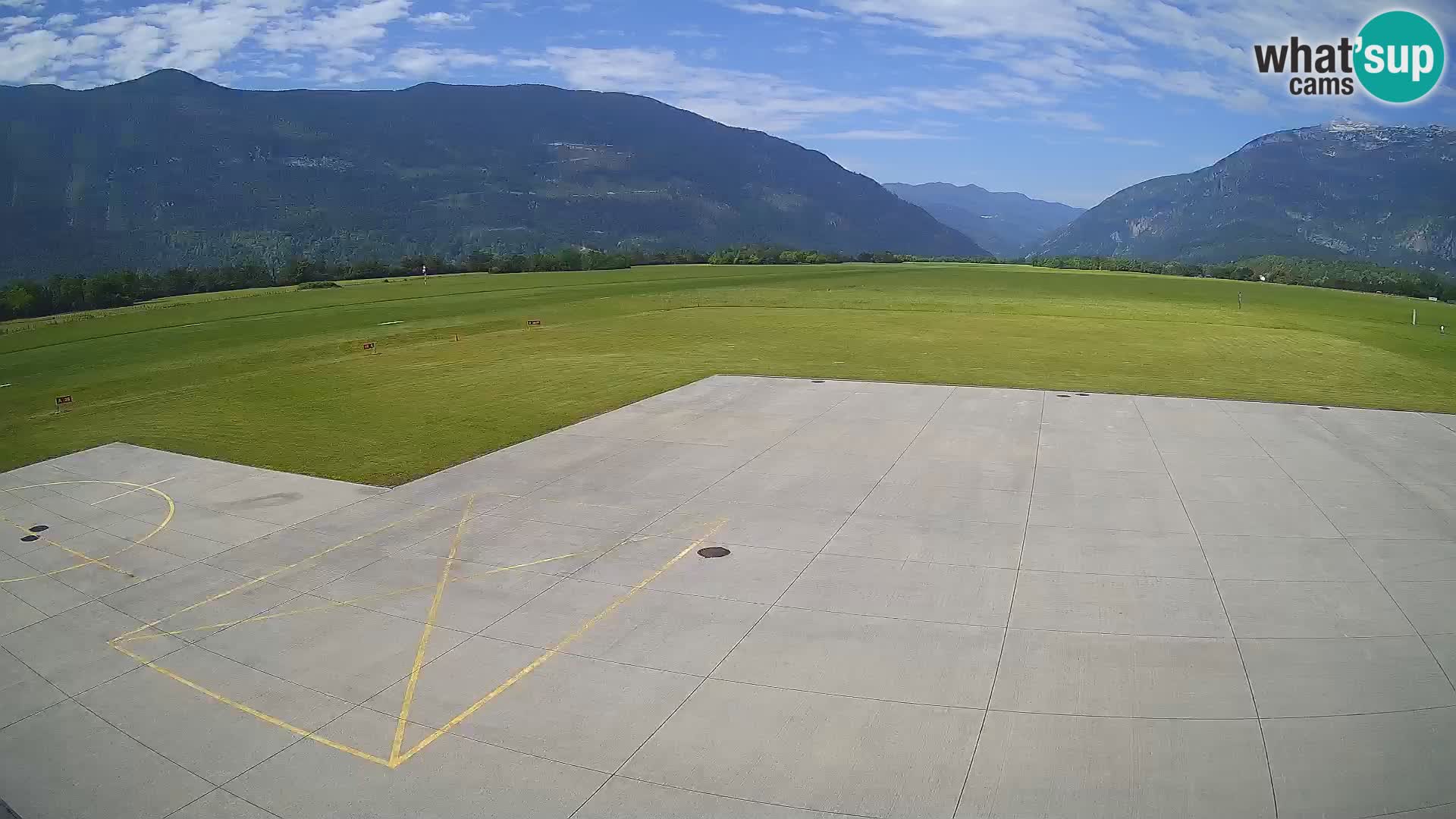 Bovec spletna kamera letališče – Skydive Bovec