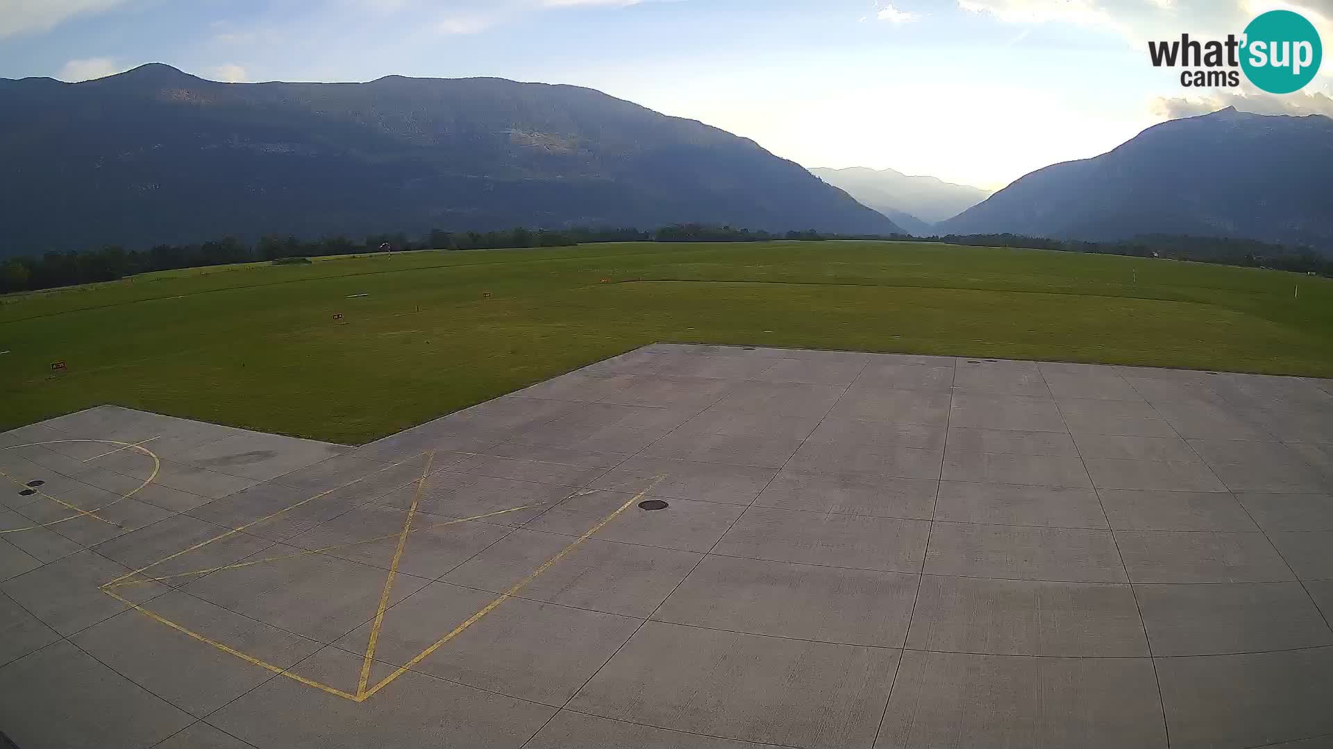 Cámara web del aeropuerto de Bovec – Skydive Bovec