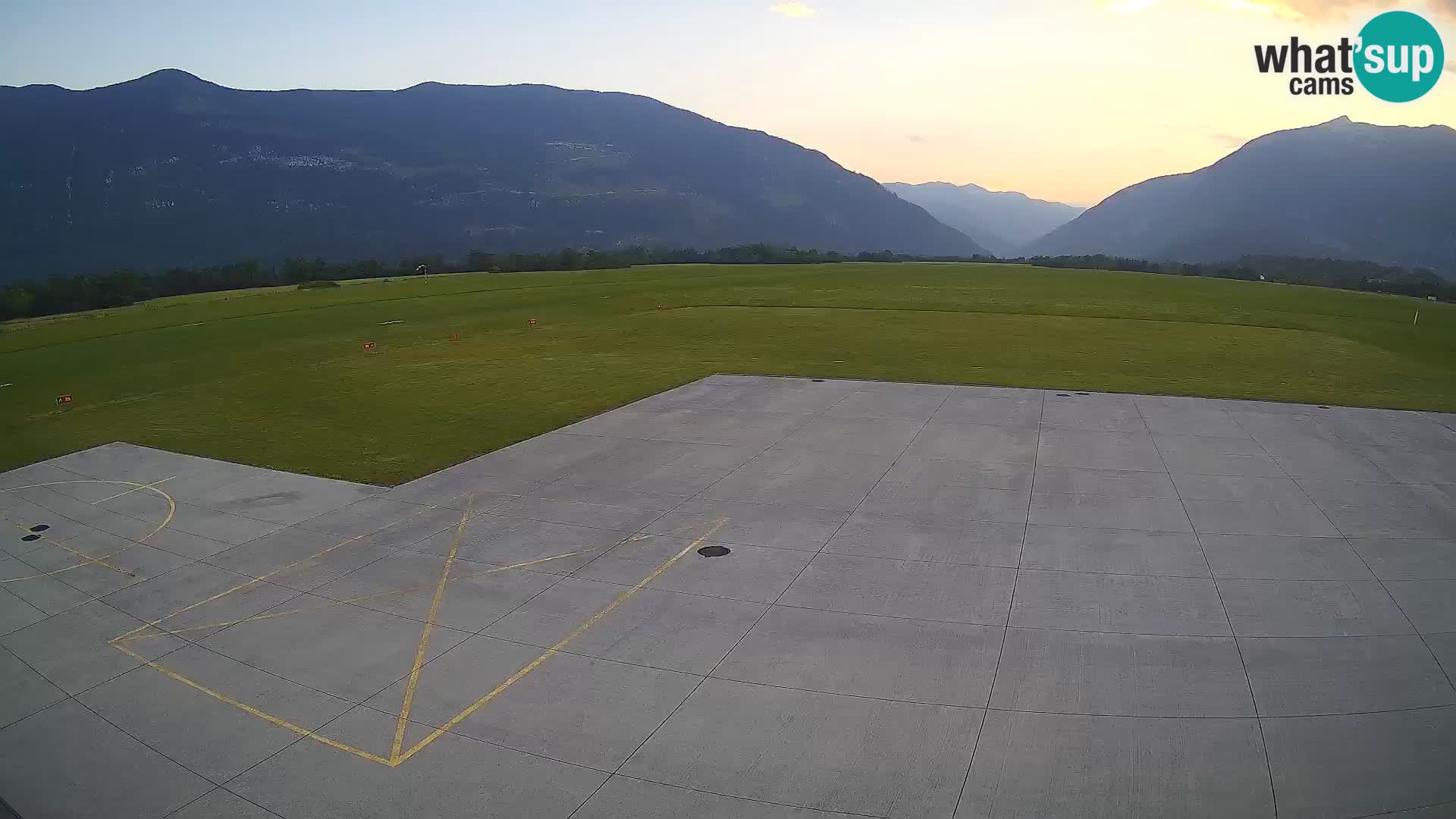 Cámara web del aeropuerto de Bovec – Skydive Bovec