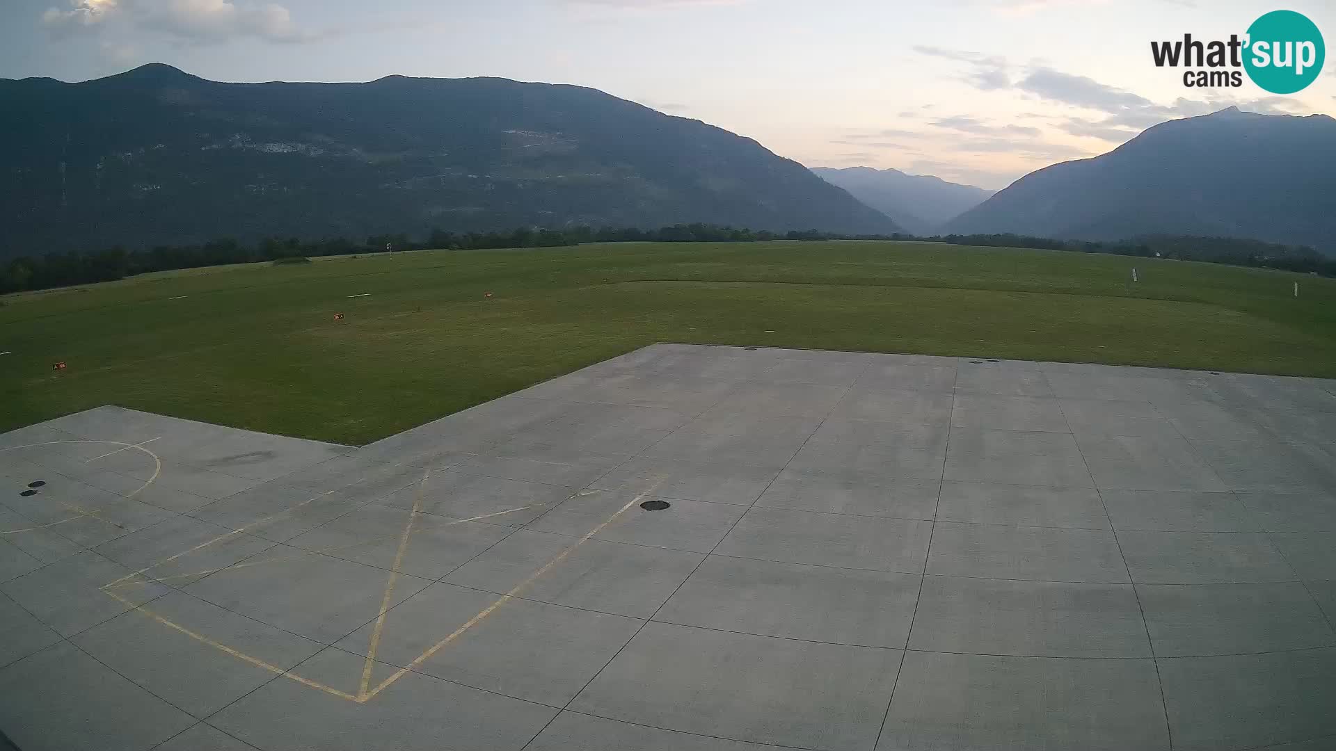 Bovec airport webcam – Skydive Bovec