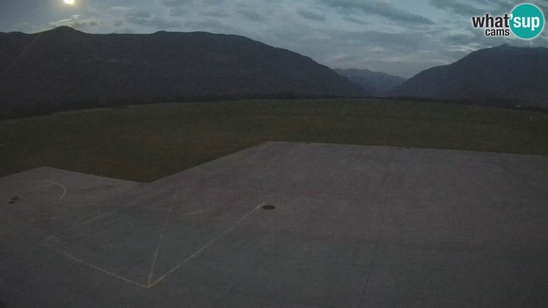 Cámara web del aeropuerto de Bovec – Skydive Bovec