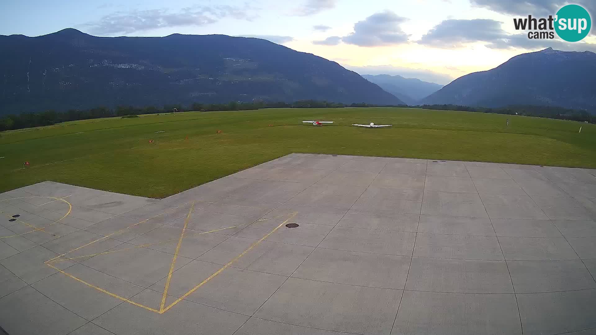 Webcam des Flughafens Bovec – Skydive Bovec