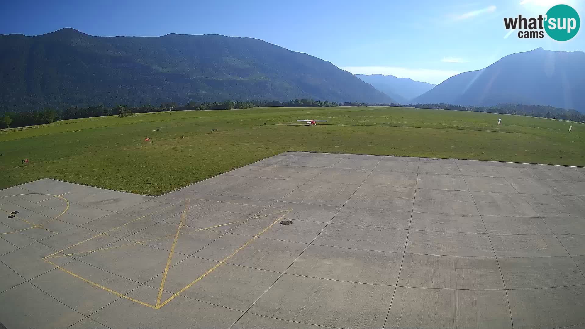 Bovec airport webcam – Skydive Bovec