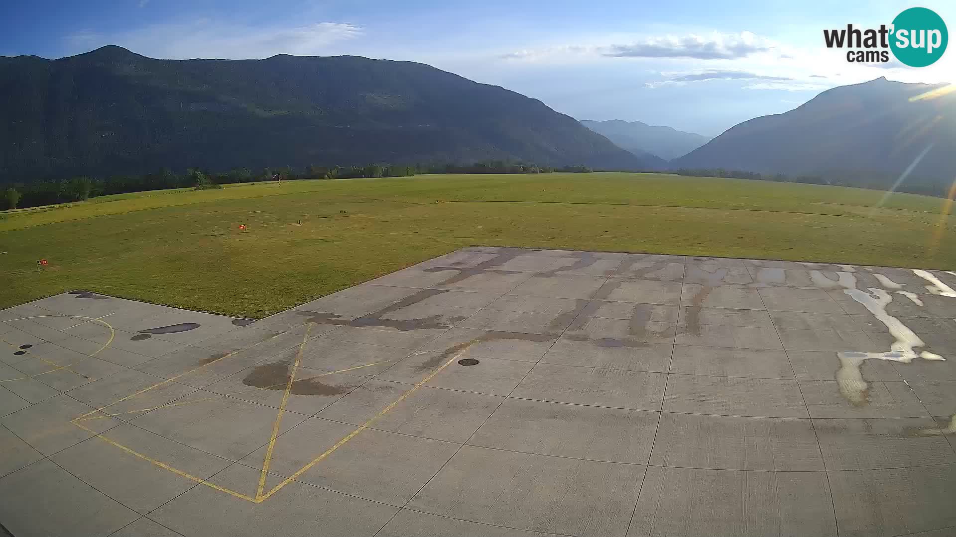 Cámara web del aeropuerto de Bovec – Skydive Bovec