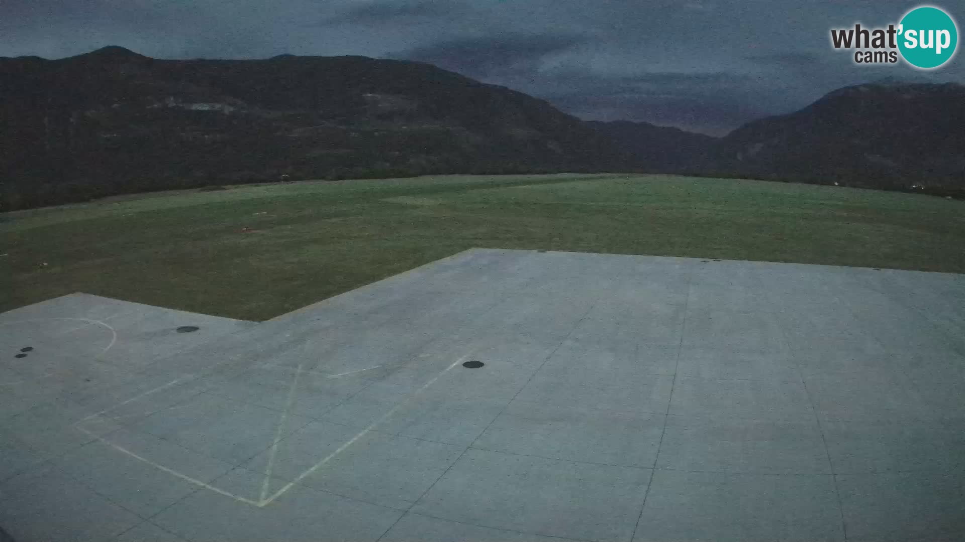 Webcam des Flughafens Bovec – Skydive Bovec