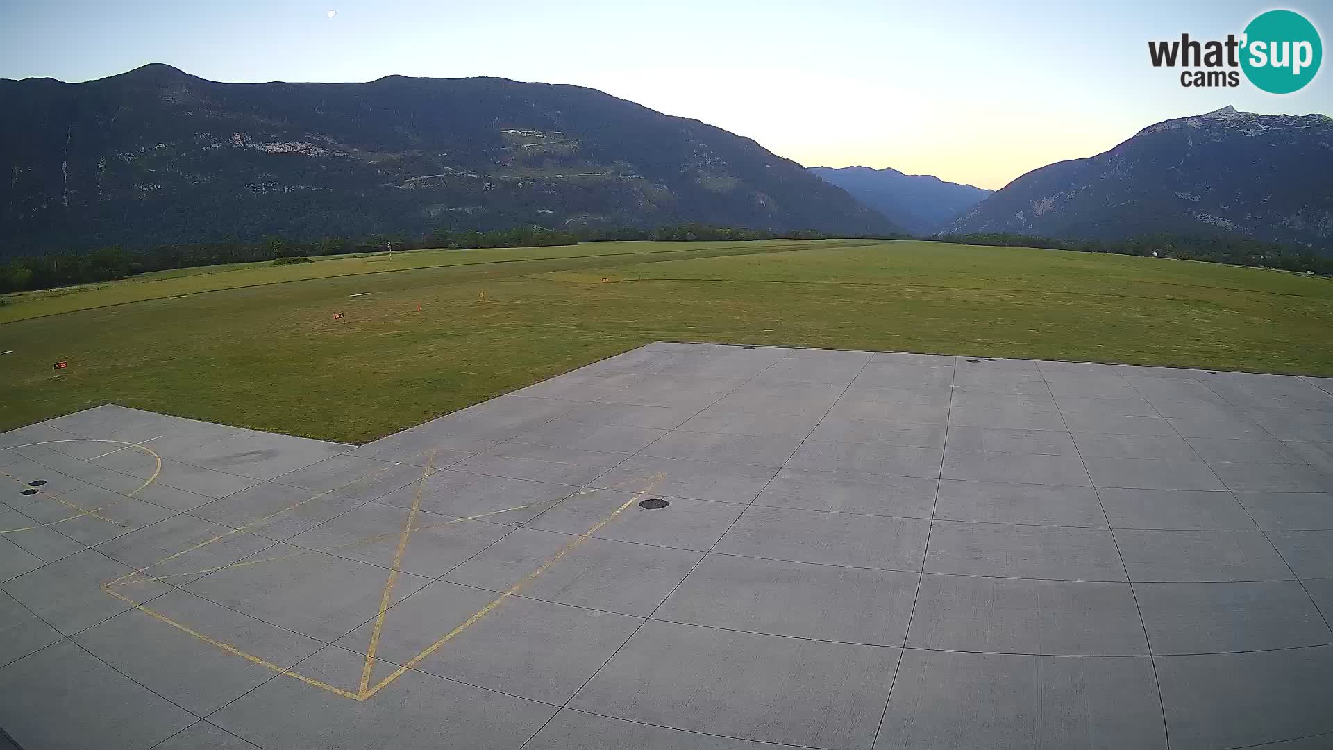 Bovec airport webcam – Skydive Bovec