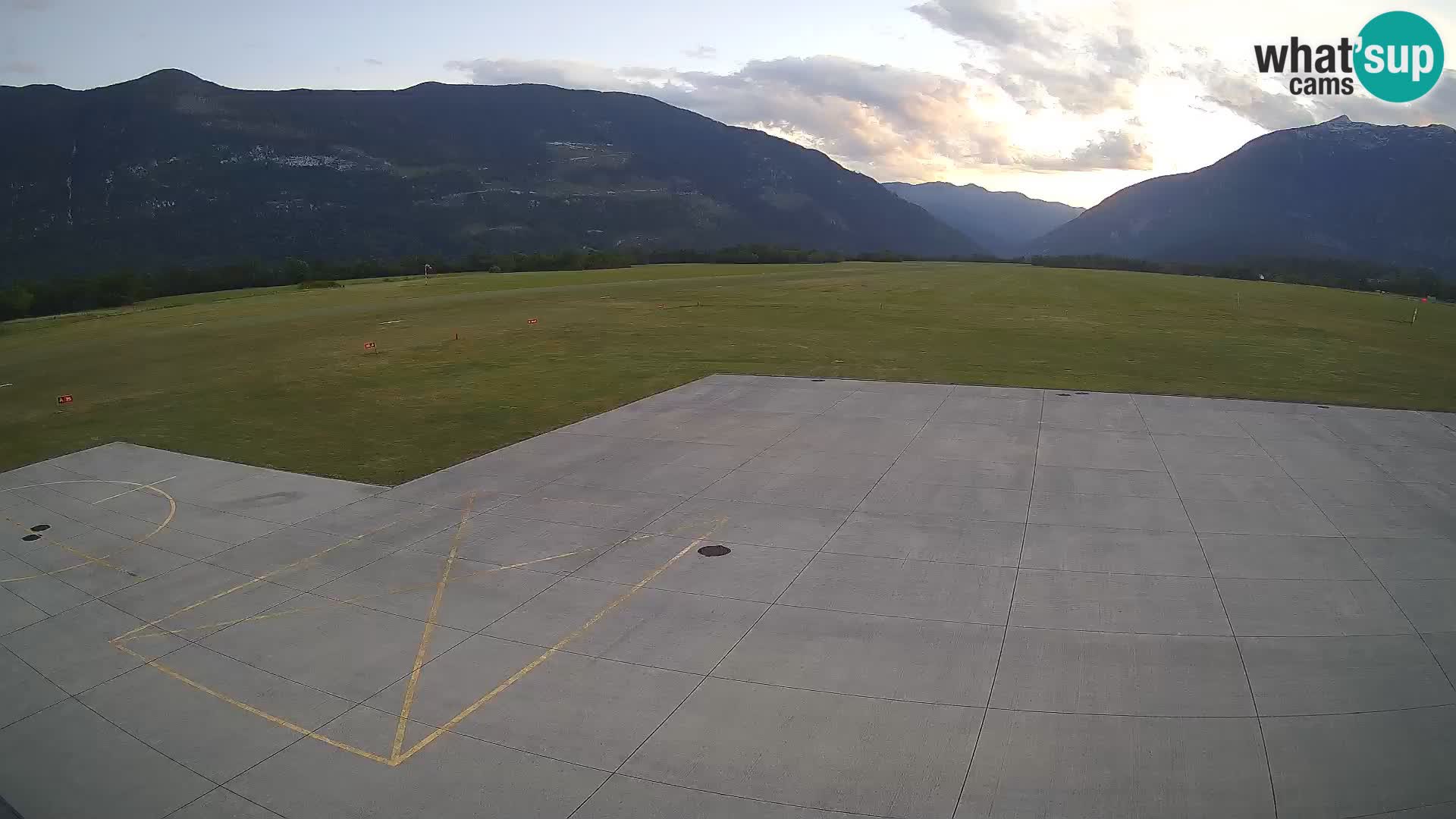 Cámara web del aeropuerto de Bovec – Skydive Bovec
