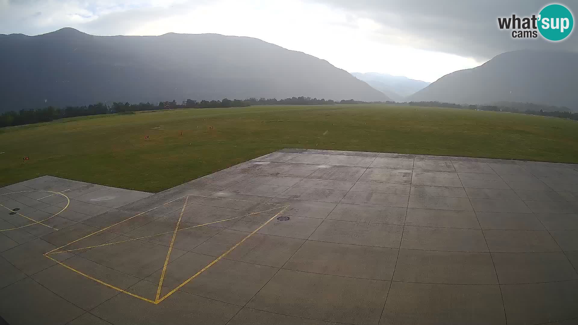 Cámara web del aeropuerto de Bovec – Skydive Bovec