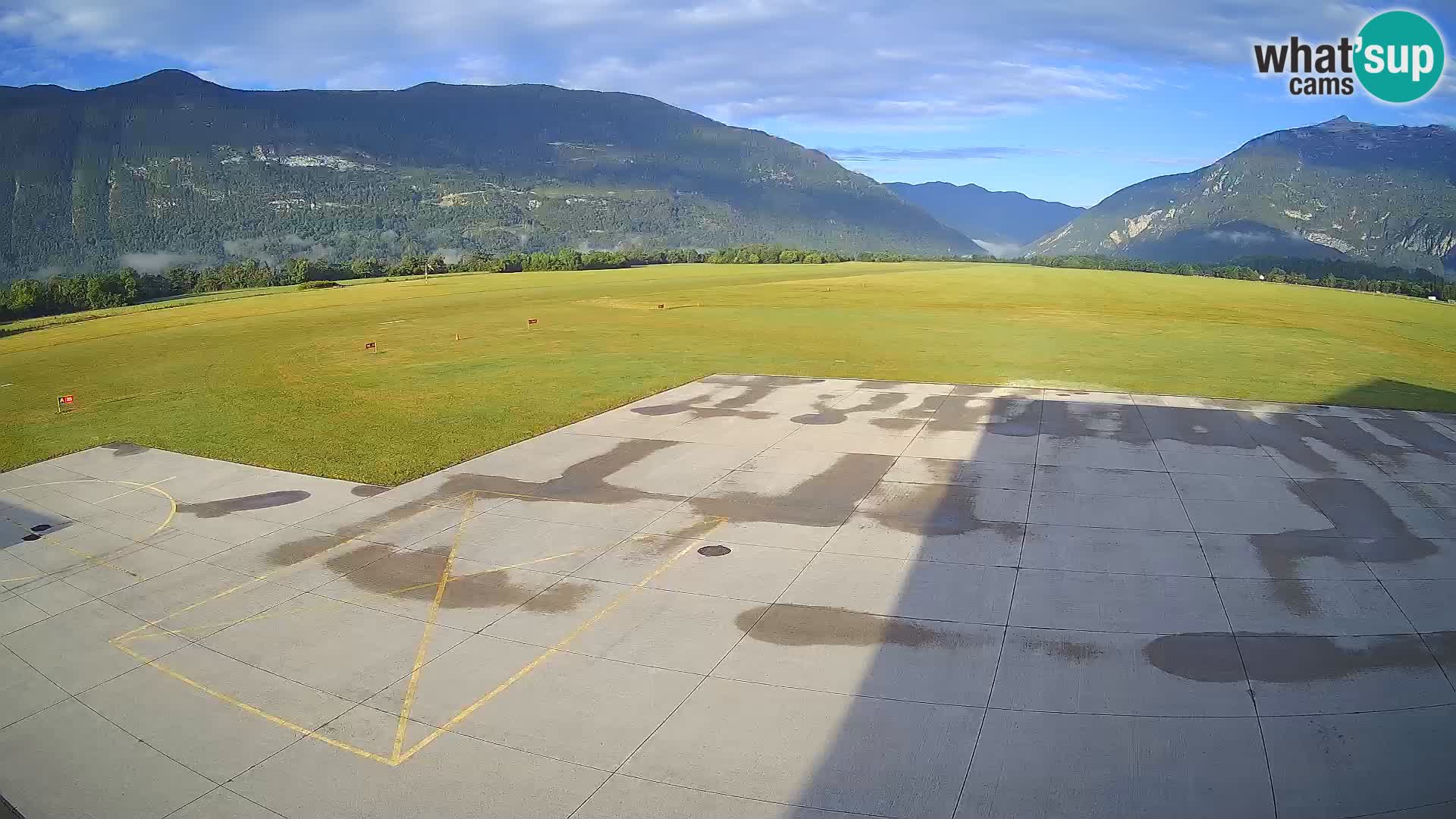 Webcam des Flughafens Bovec – Skydive Bovec