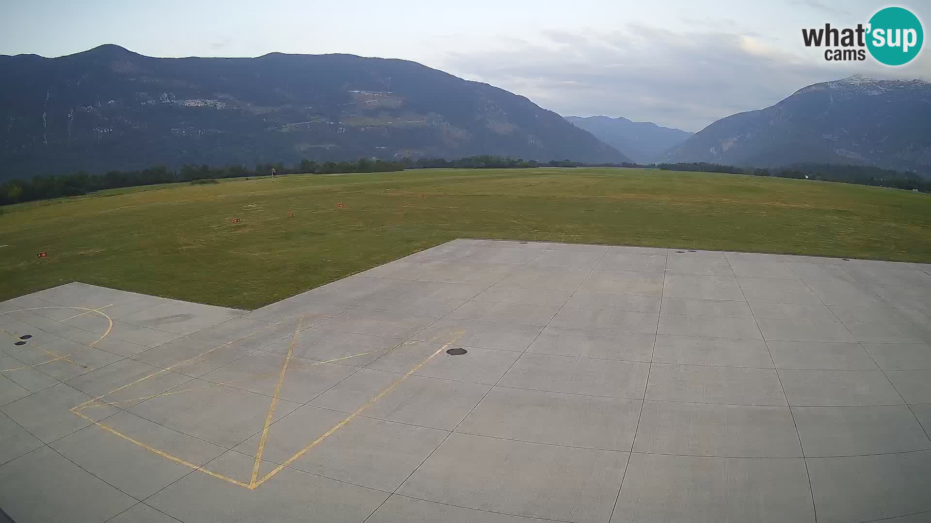 Webcam des Flughafens Bovec – Skydive Bovec
