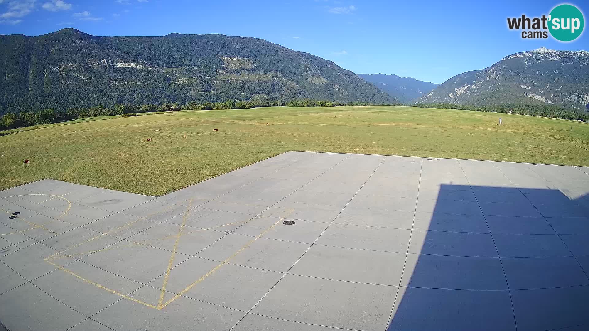 Bovec airport webcam – Skydive Bovec