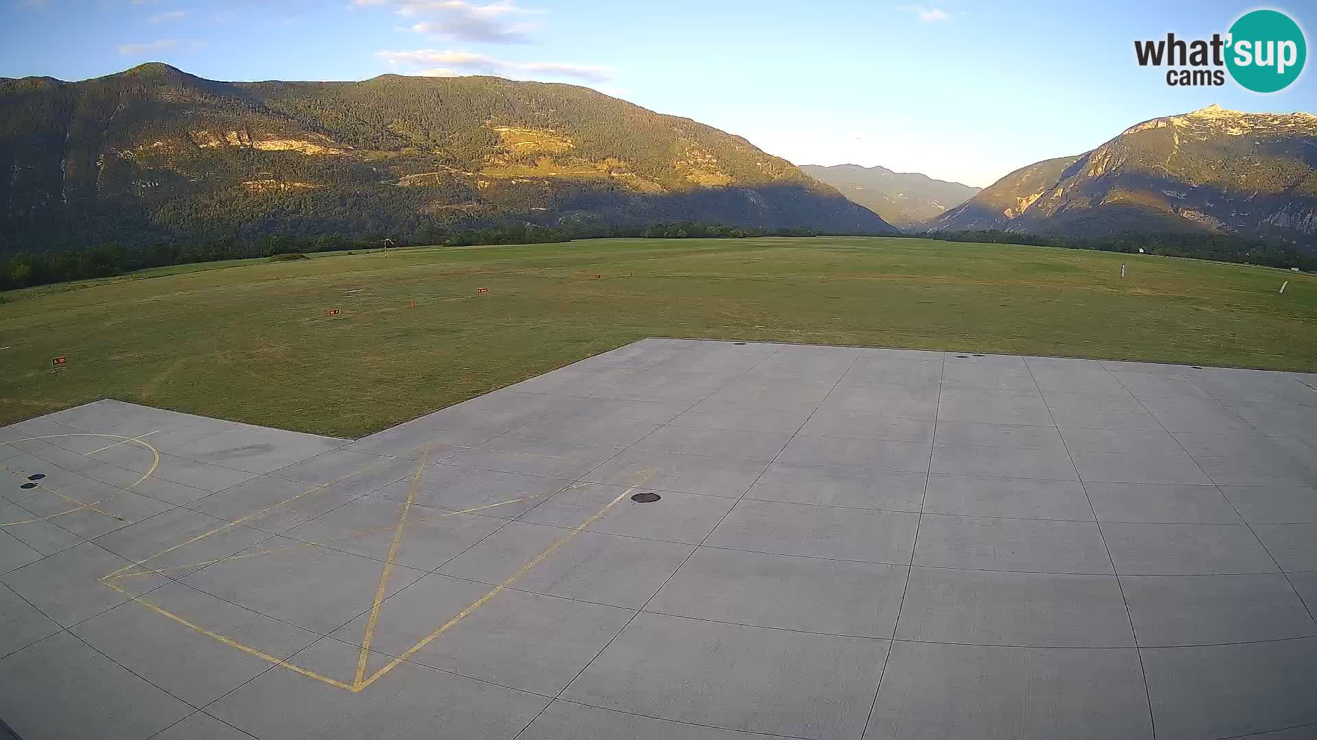 Bovec airport webcam – Skydive Bovec