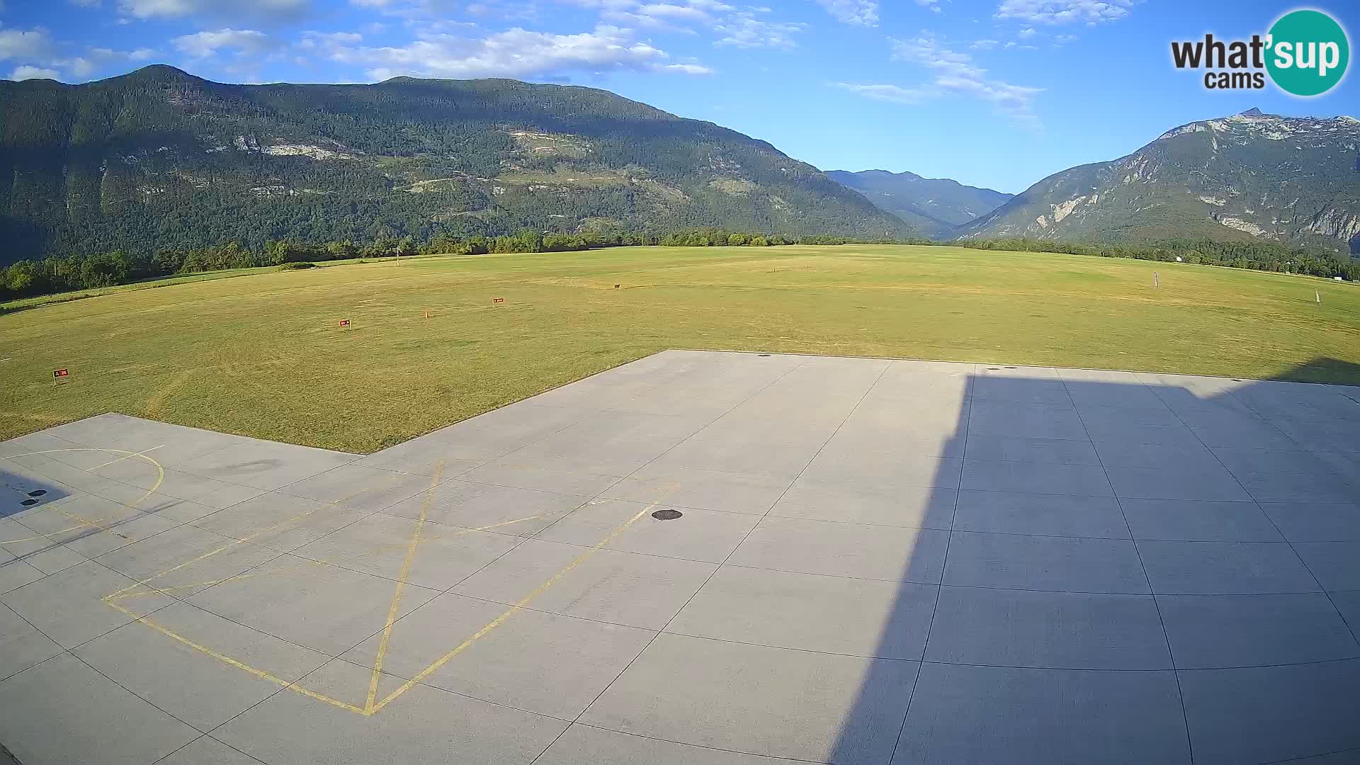 Bovec airport webcam – Skydive Bovec