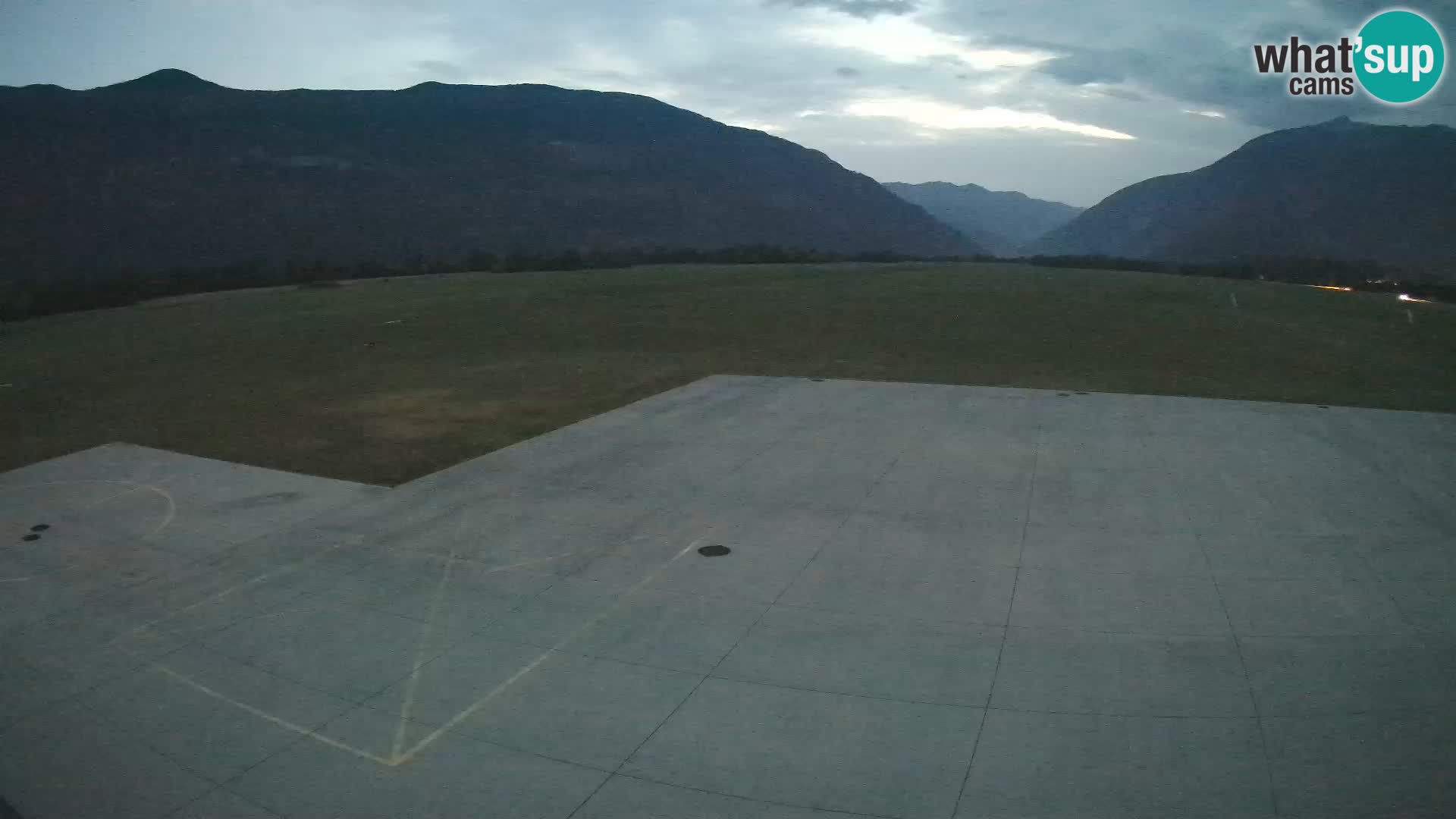Webcam des Flughafens Bovec – Skydive Bovec