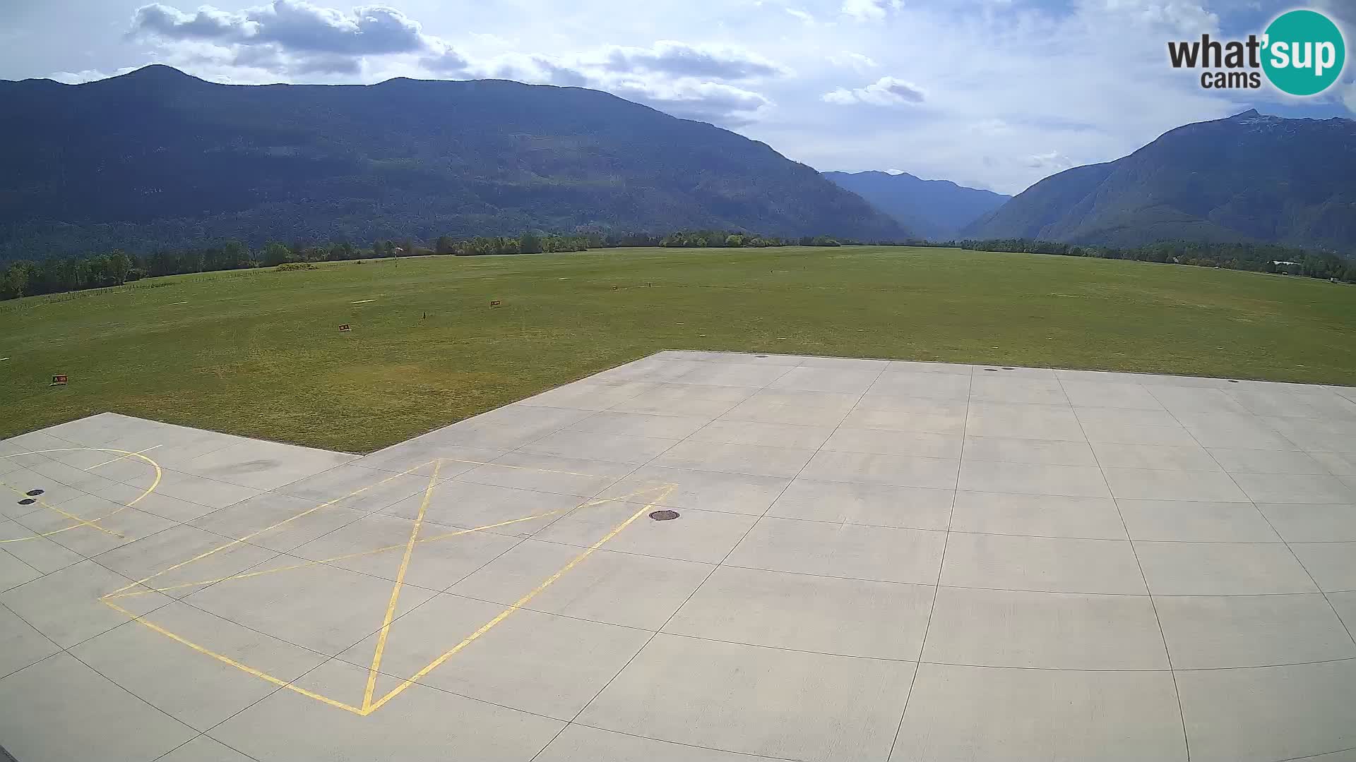 Bovec airport webcam – Skydive Bovec