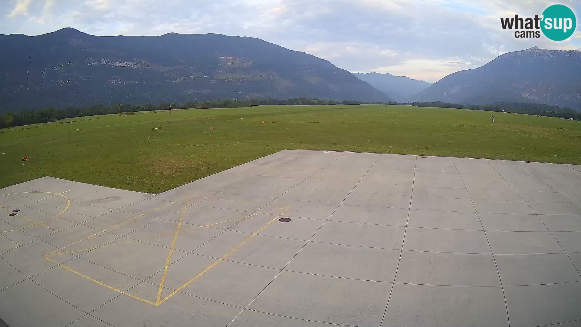 Webcam des Flughafens Bovec – Skydive Bovec