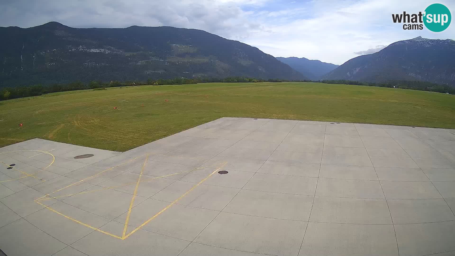 Web kamera zračne luke Bovec – Skydive Bovec