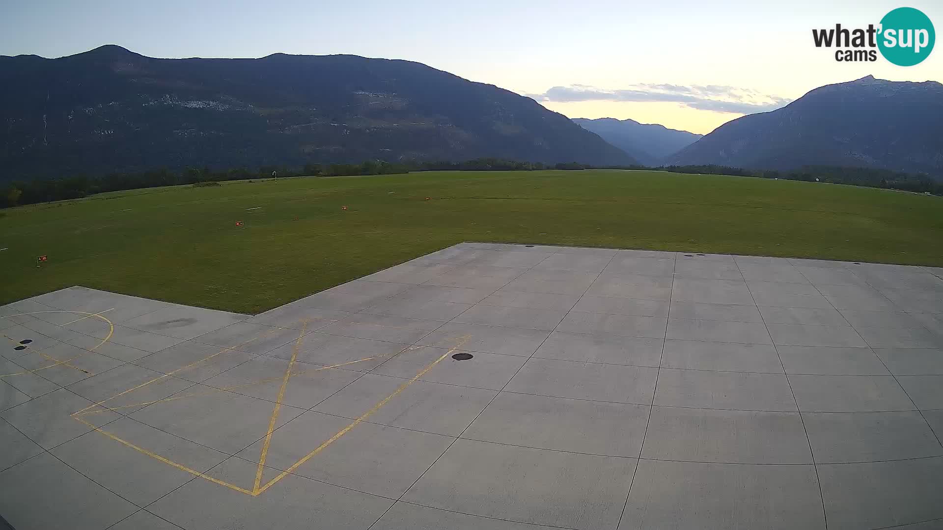Cámara web del aeropuerto de Bovec – Skydive Bovec