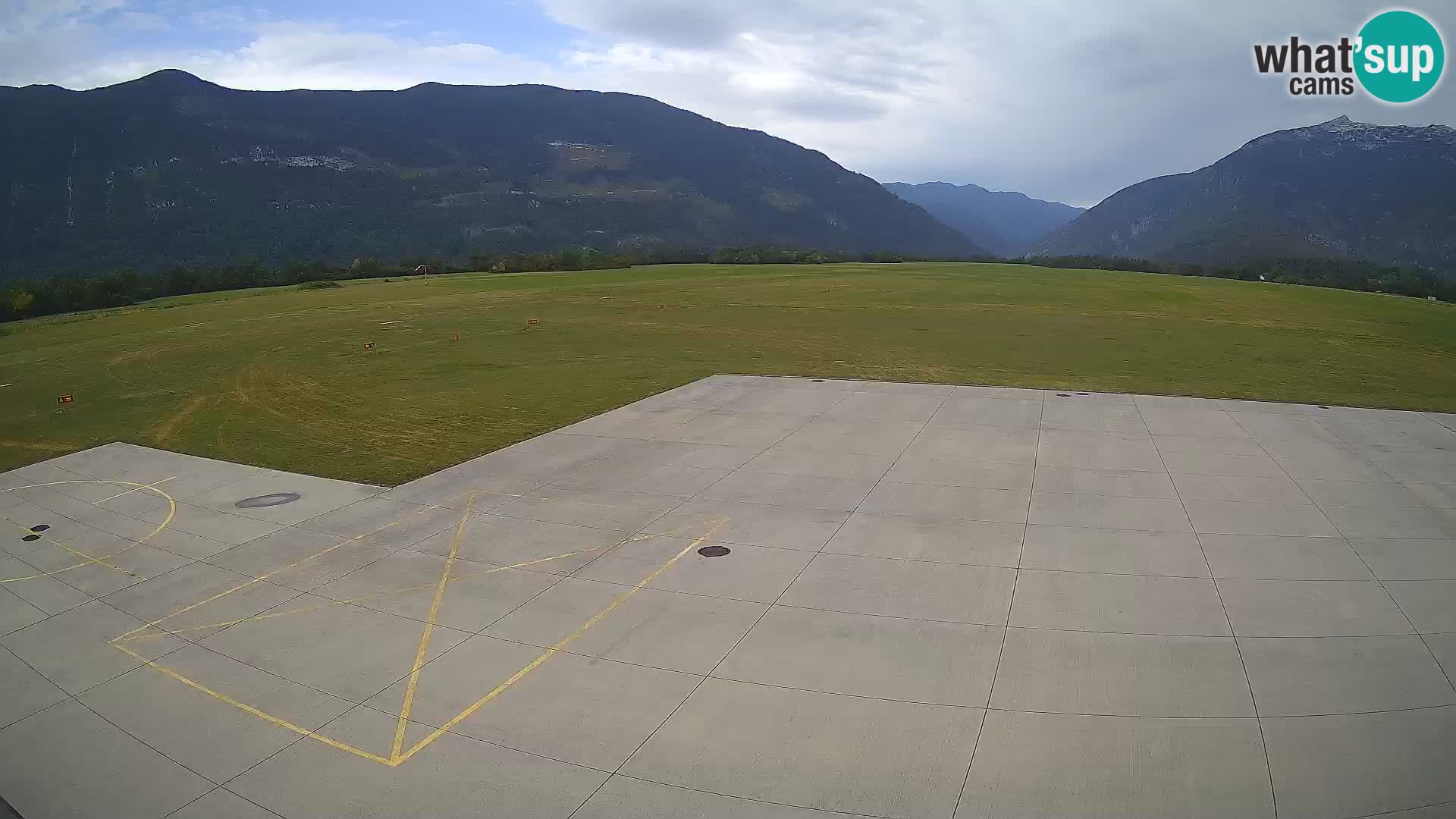 Bovec spletna kamera letališče – Skydive Bovec