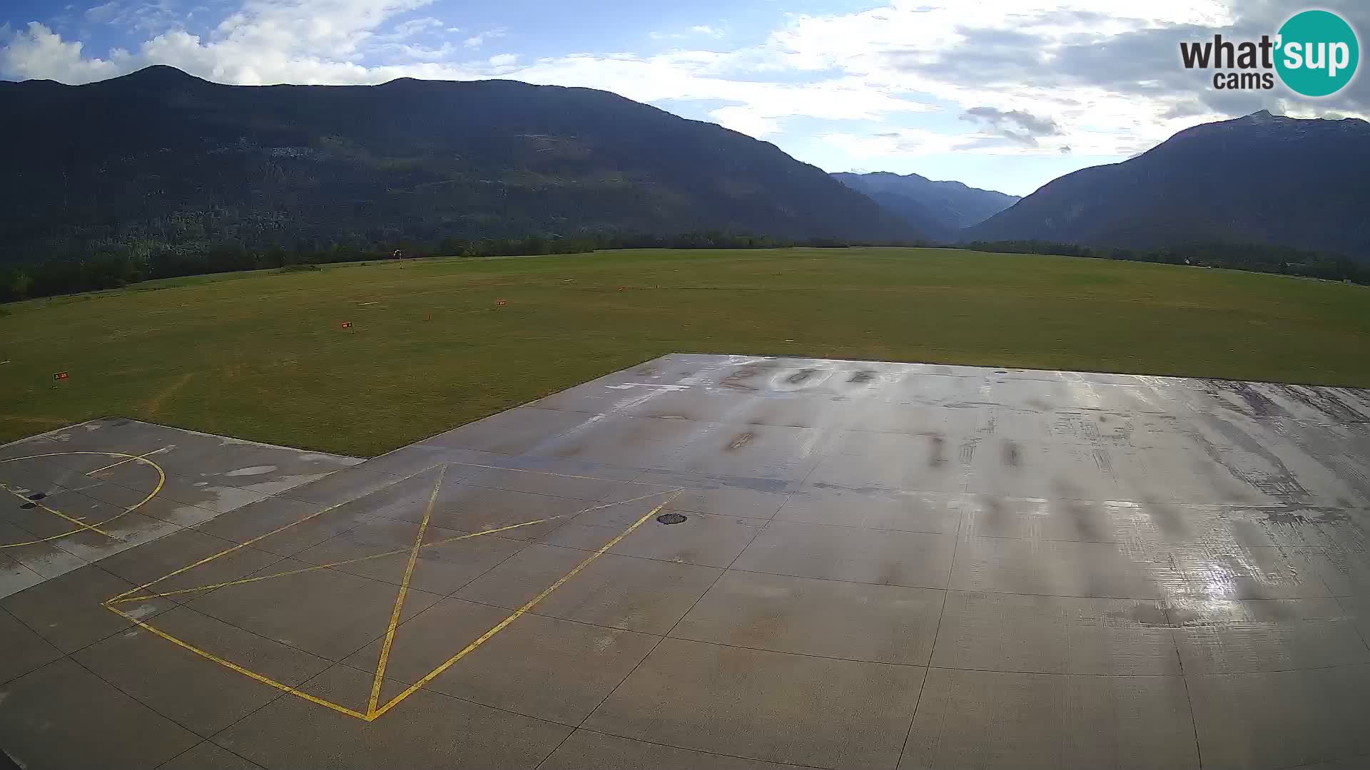 Webcam des Flughafens Bovec – Skydive Bovec