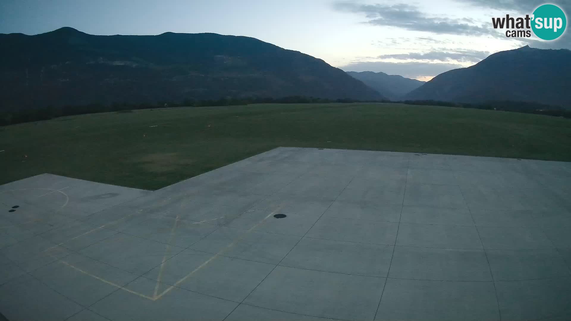 Webcam des Flughafens Bovec – Skydive Bovec