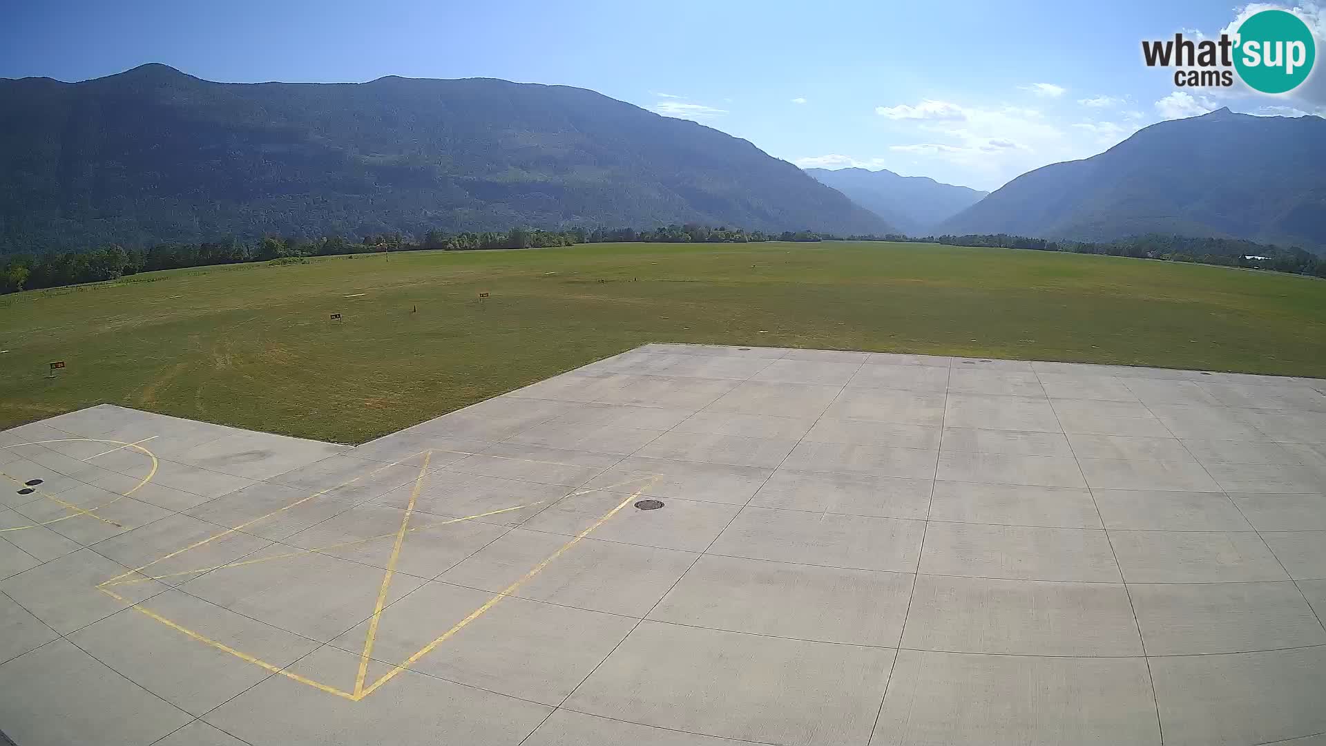 Bovec airport webcam – Skydive Bovec