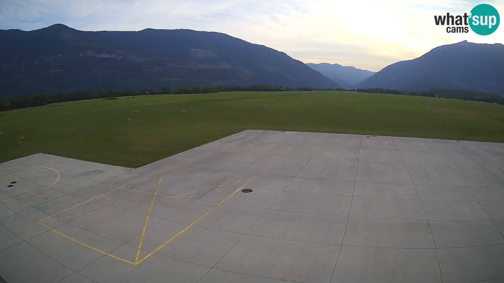 Webcam de l’aéroport de Bovec – Skydive Bovec