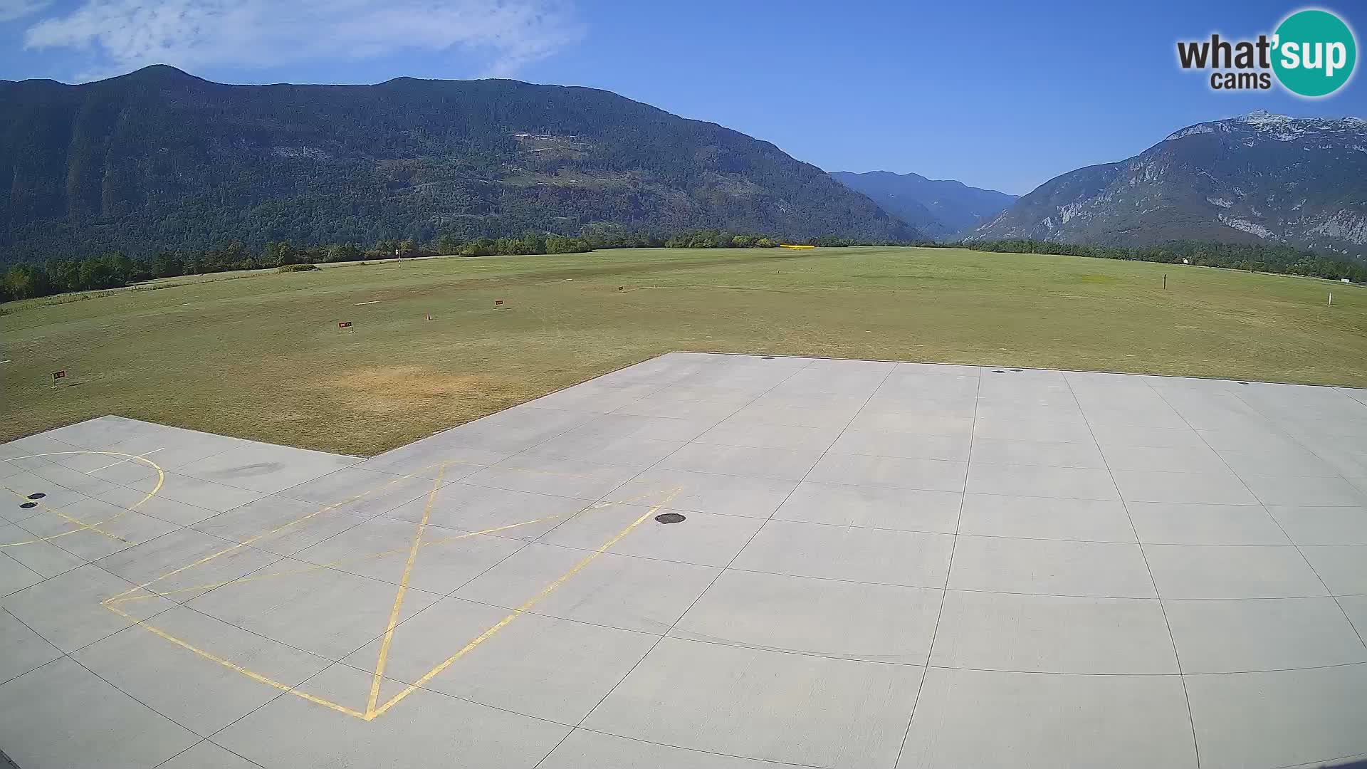 Bovec airport webcam – Skydive Bovec