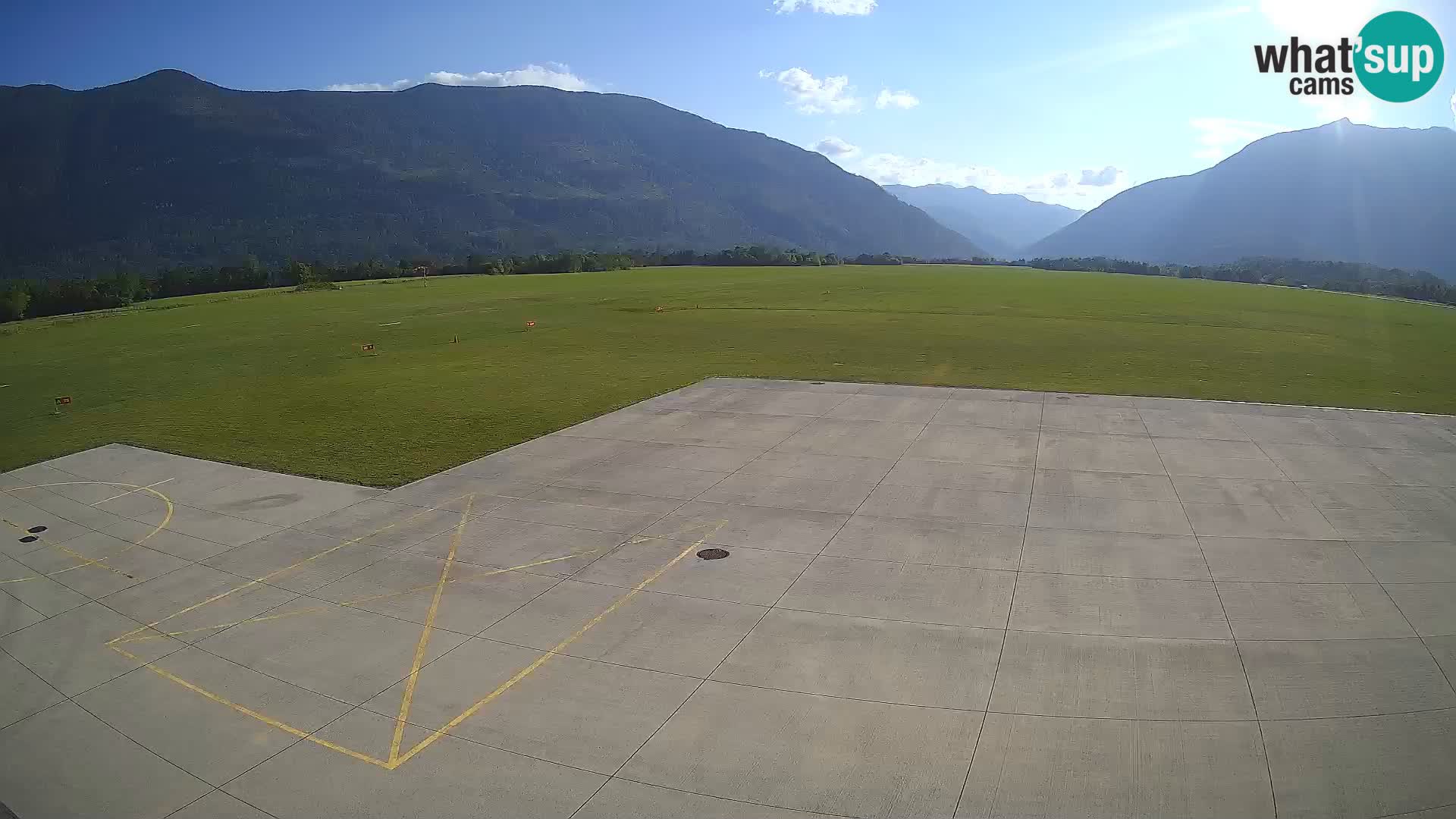 Bovec airport webcam – Skydive Bovec