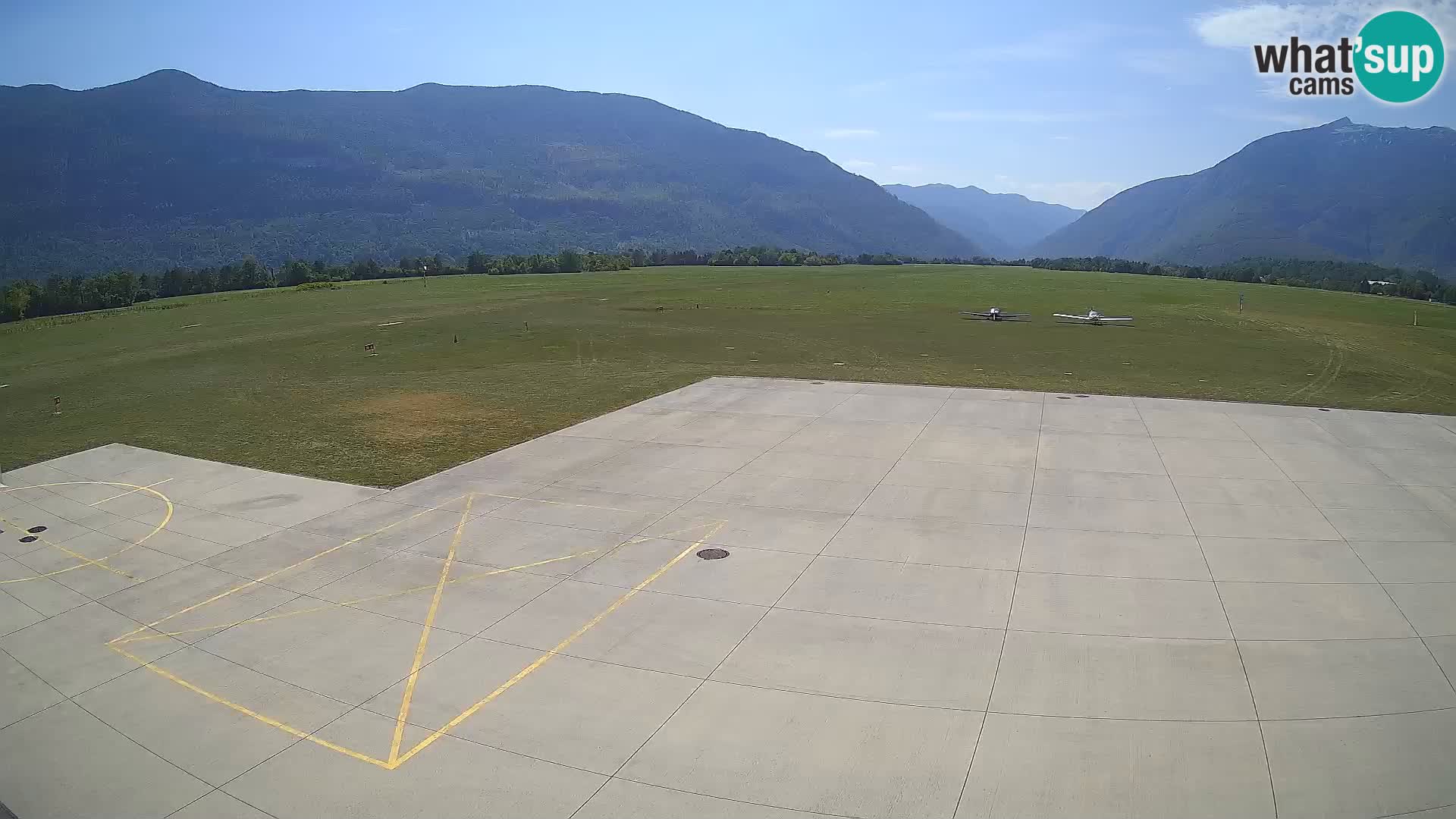 Web kamera zračne luke Bovec – Skydive Bovec